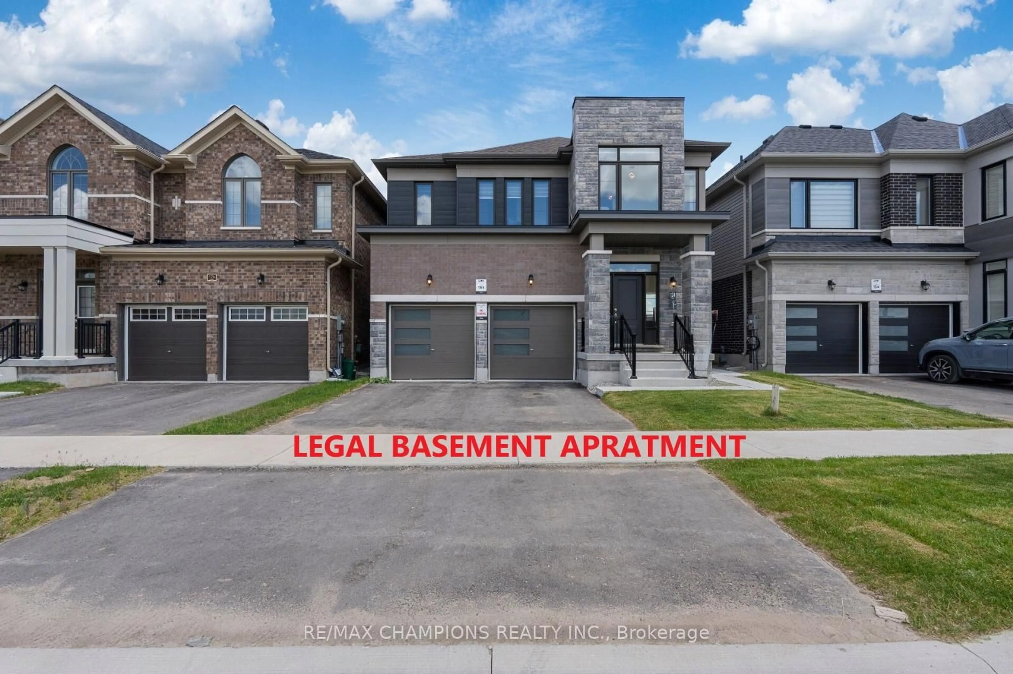 Home with brick exterior material, street for 124 Durham Ave, Barrie Ontario L9J 0L8