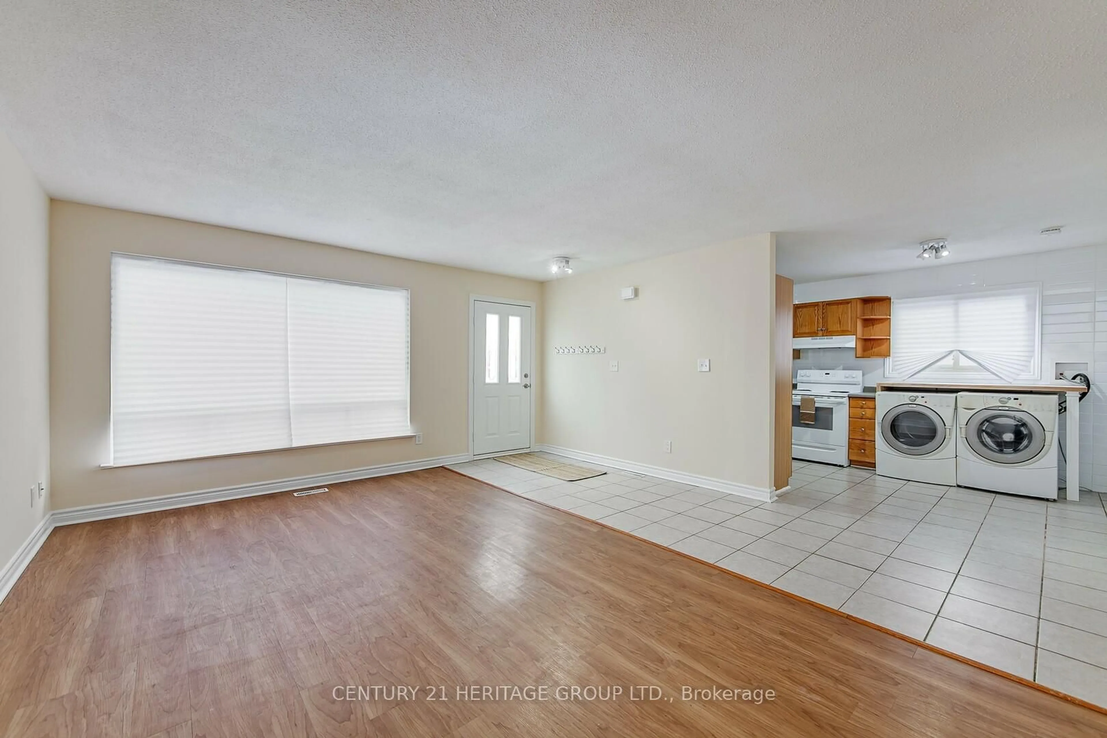 A pic of a room for 20 Frost Tr, Barrie Ontario L4N 4X1