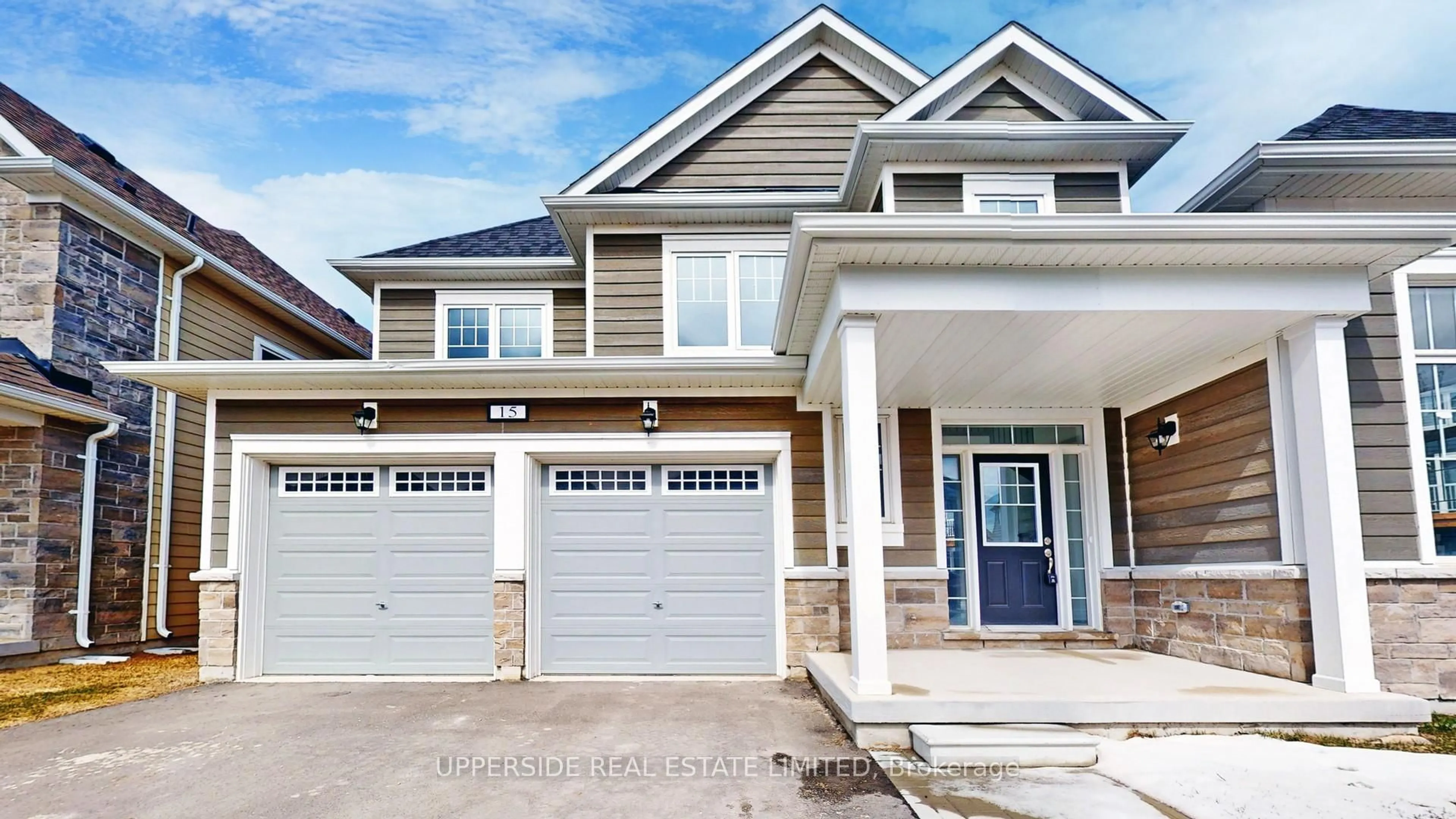 Home with vinyl exterior material, street for 15 Shapira Ave, Wasaga Beach Ontario L9Z 0K2