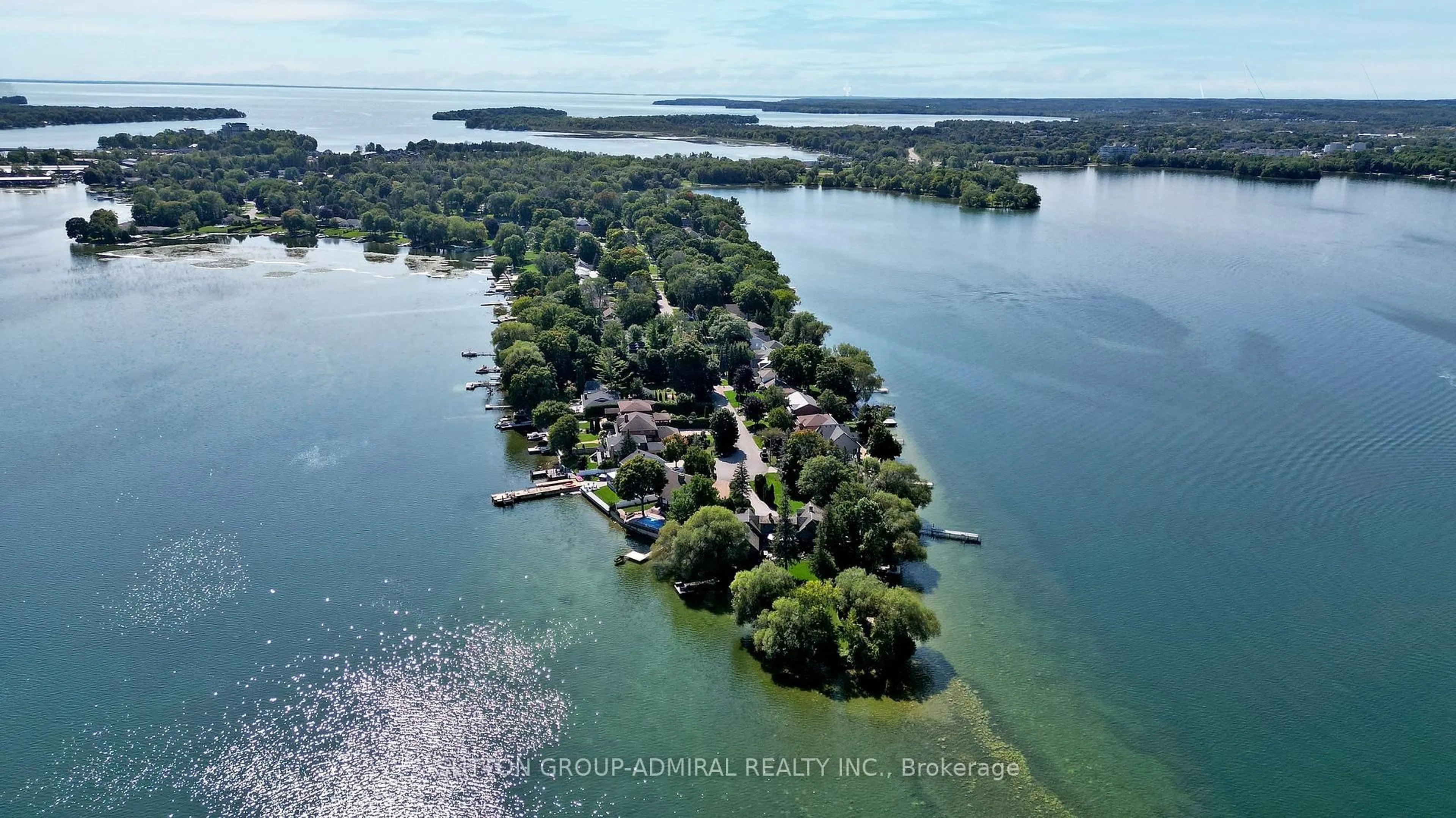 A pic from outside/outdoor area/front of a property/back of a property/a pic from drone, water/lake/river/ocean view for 743 Broadview Ave, Orillia Ontario L3V 6P1