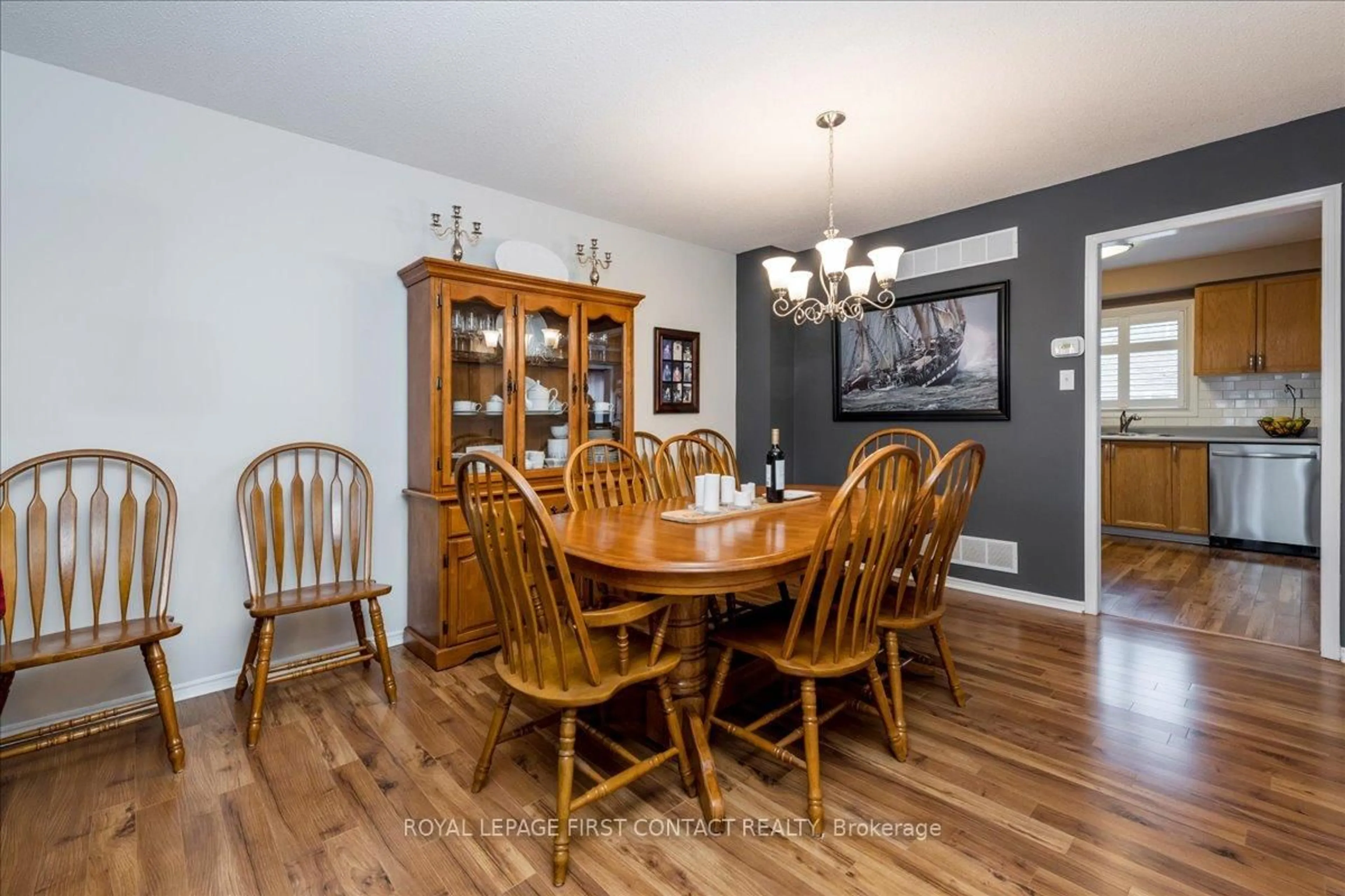 Dining room, wood/laminate floor for 35 Blair Cres, Barrie Ontario L4M 5Y7