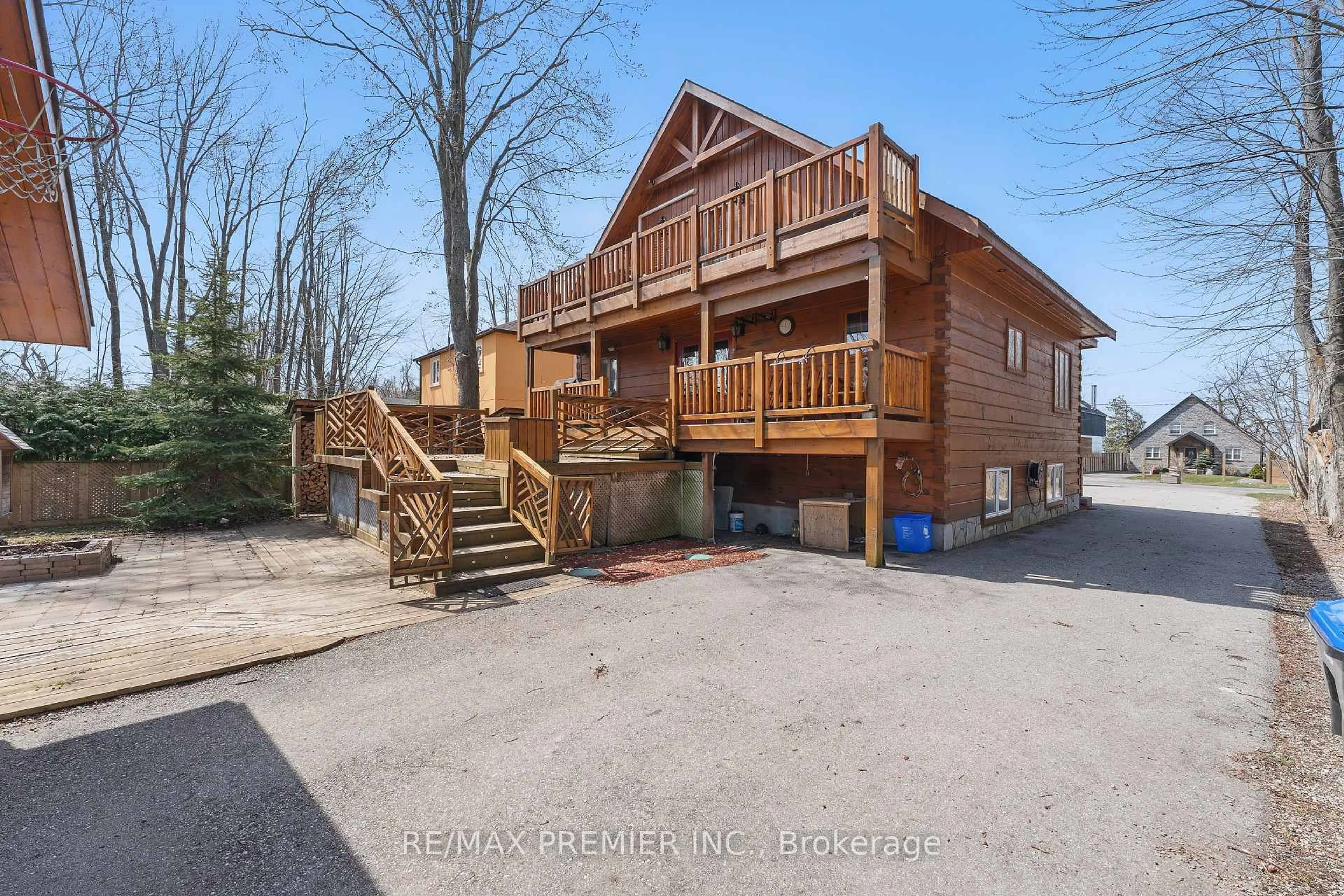 A pic from outside/outdoor area/front of a property/back of a property/a pic from drone, unknown for 2441 Lakeshore Dr, Ramara Ontario L0K 1B0