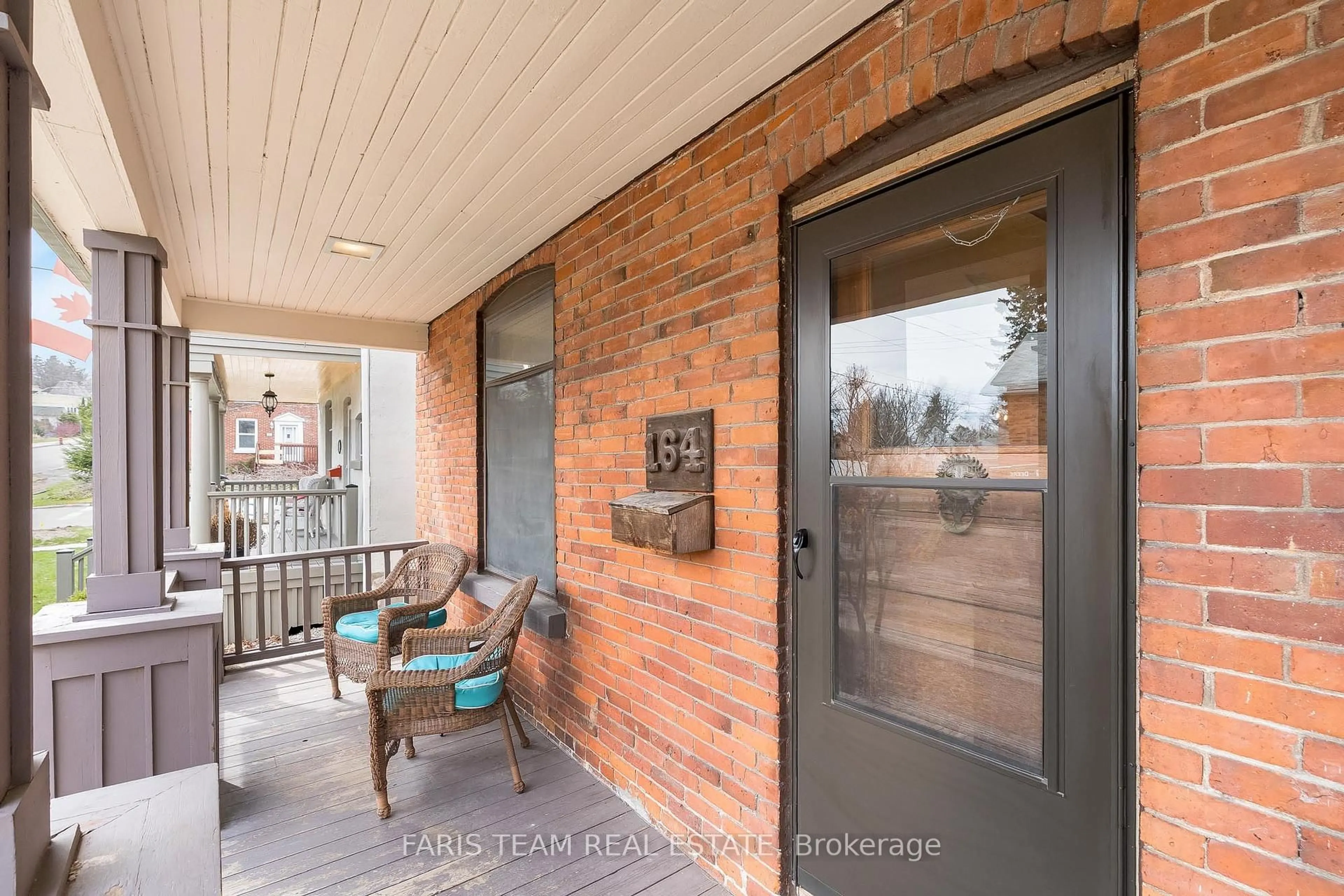 Unknown for 164 Jarvis St, Orillia Ontario L3V 2A7