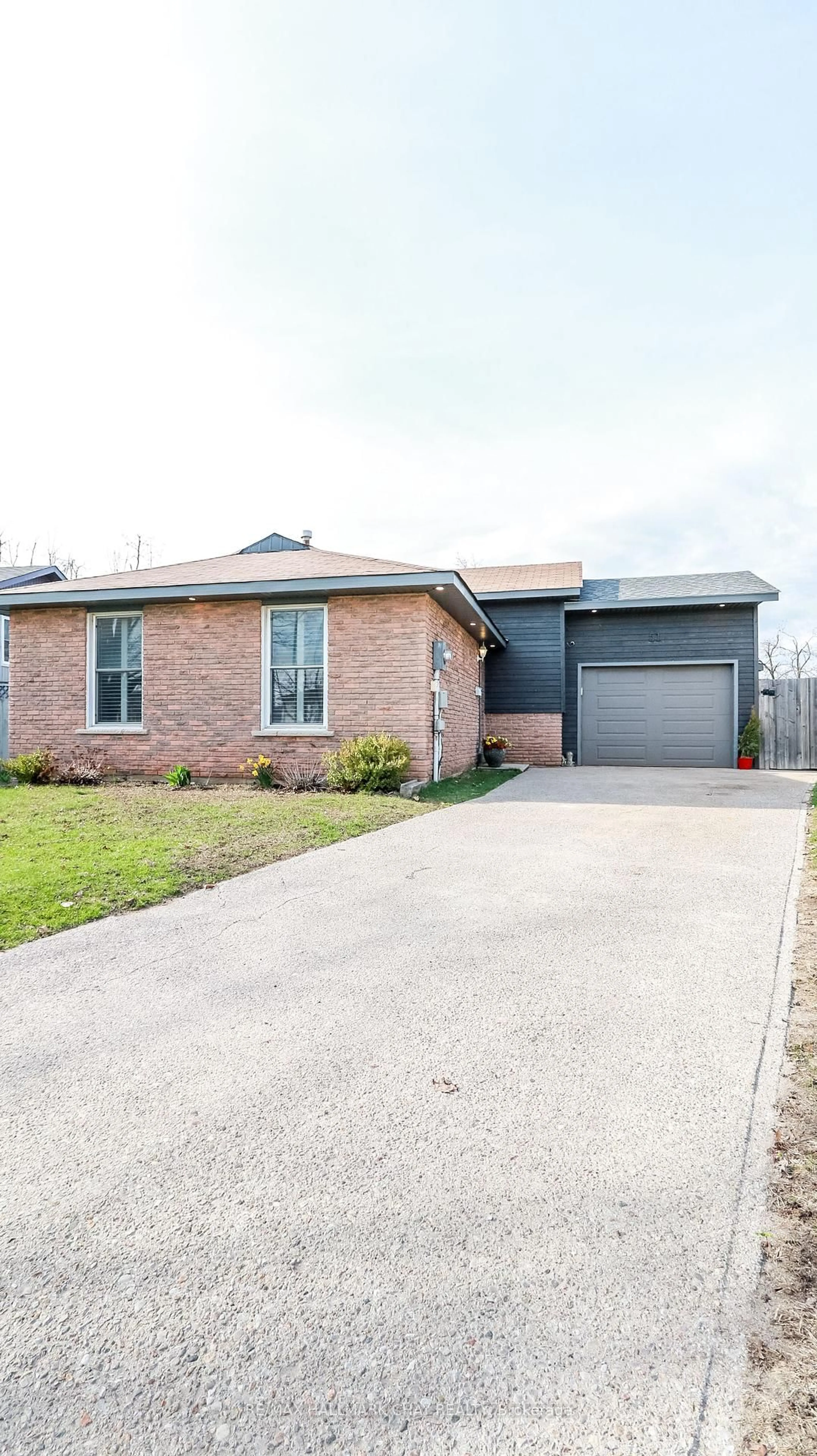 Home with brick exterior material, street for 51 Christie Cres, Barrie Ontario L4N 4V2