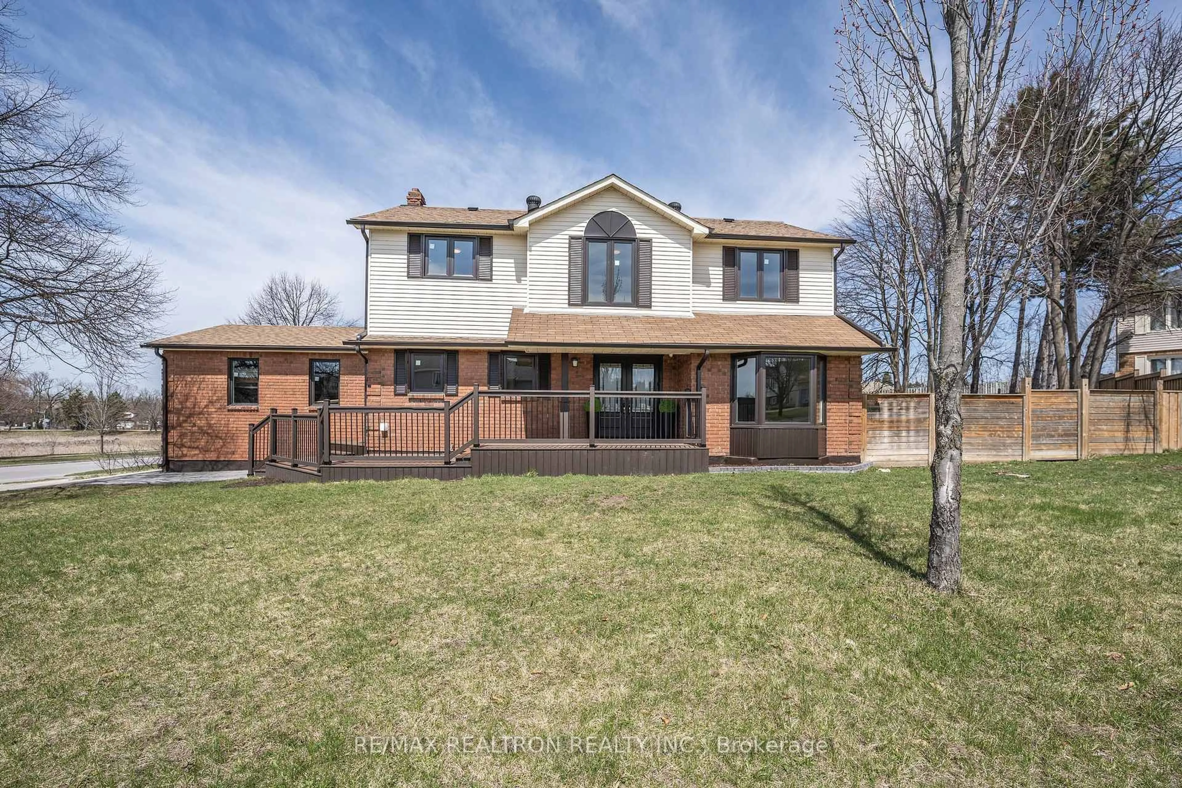 Home with brick exterior material, street for 21 Firman Dr, Barrie Ontario L4N 6T6