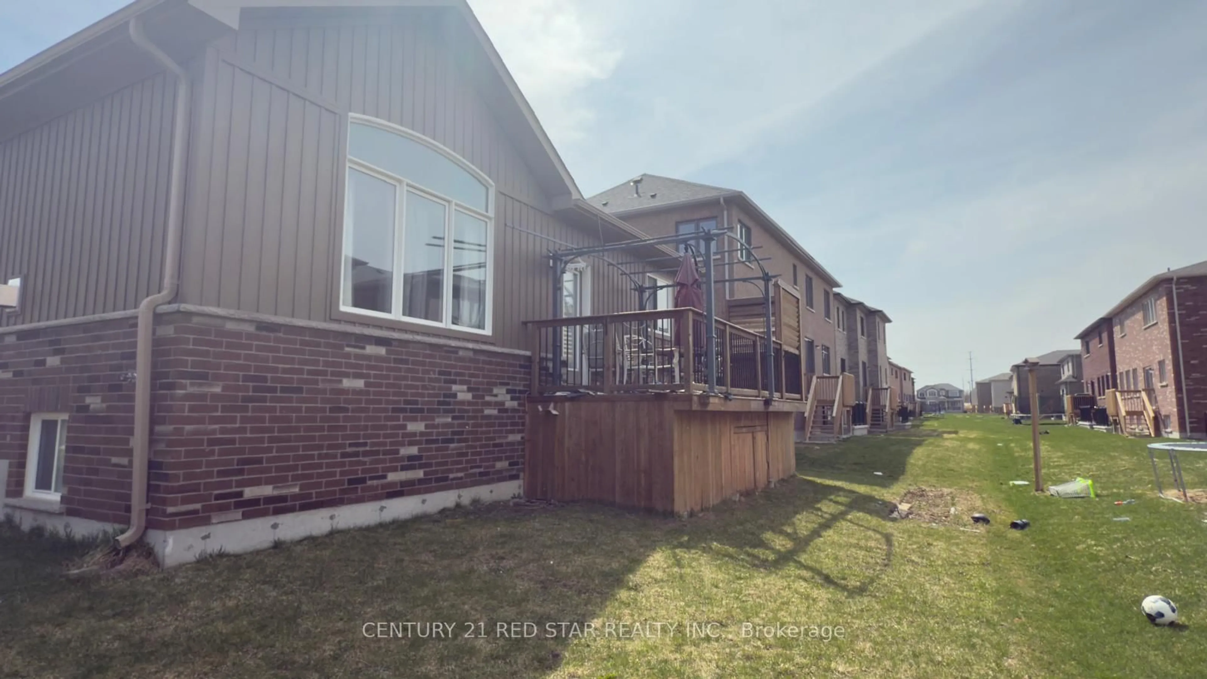Unknown for 239 Centre St, Clearview Ontario L0M 1S0