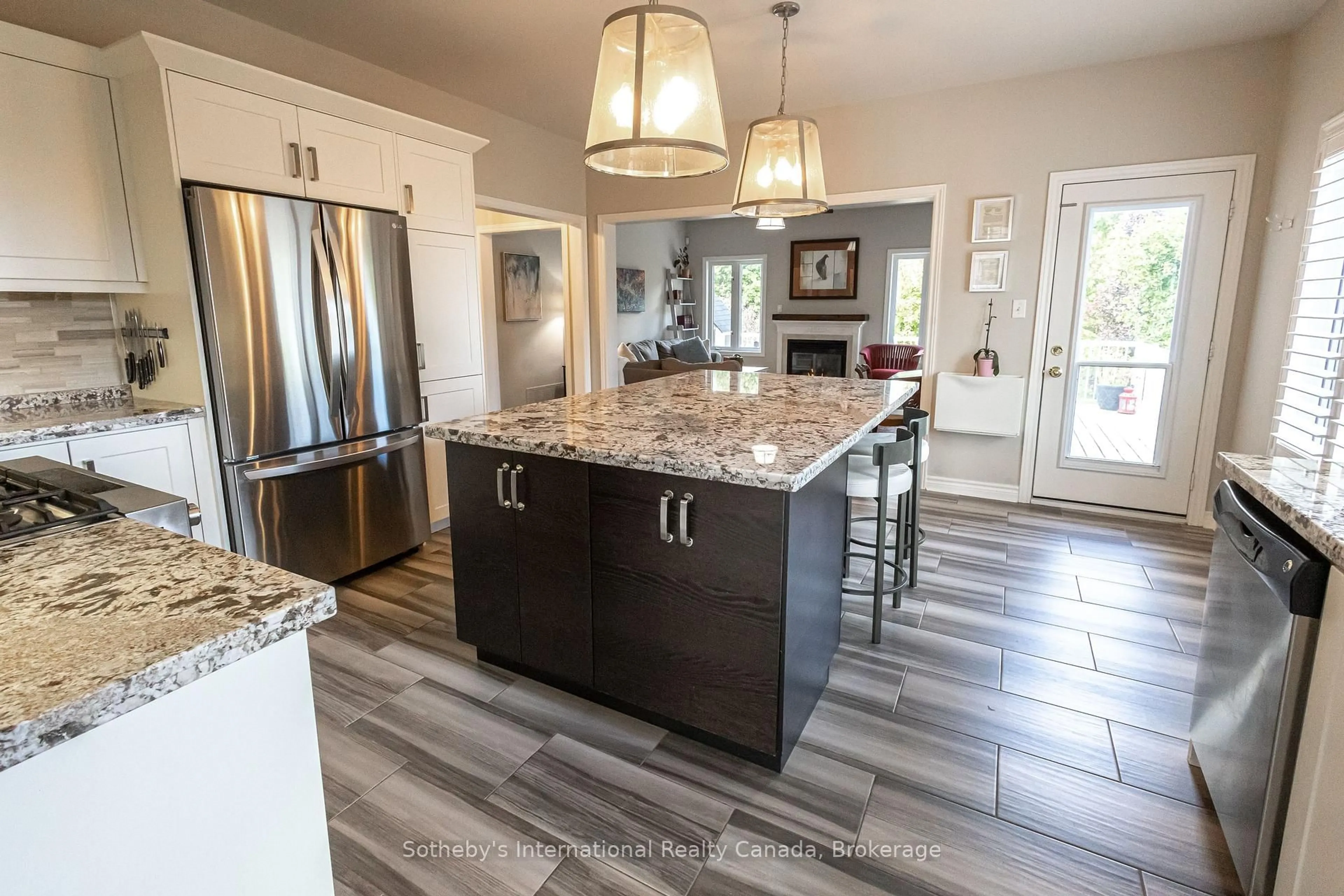 Open concept kitchen, ceramic/tile floor for 17 MAIR MILLS Dr, Collingwood Ontario L9Y 0A7