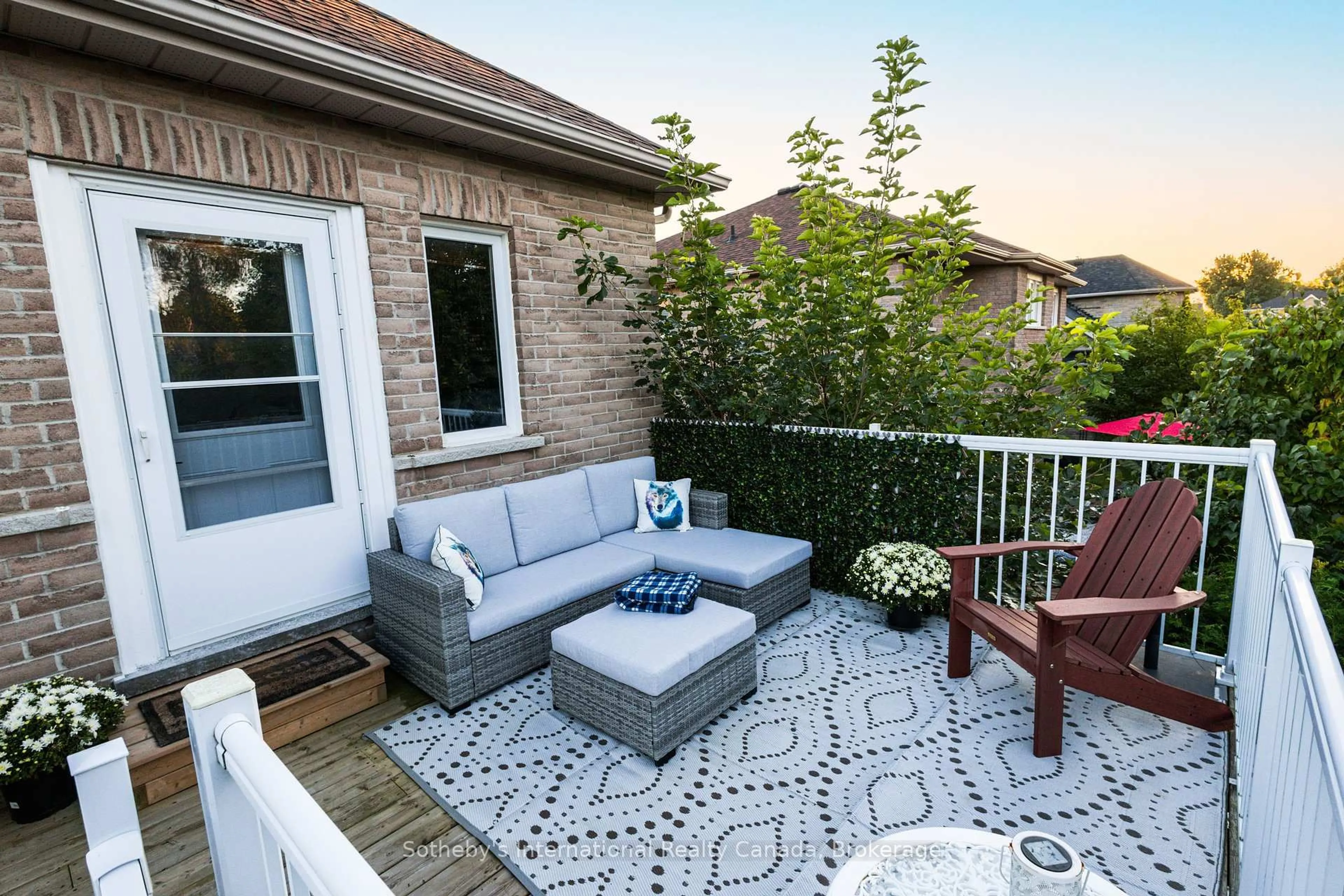 Patio, street for 17 MAIR MILLS Dr, Collingwood Ontario L9Y 0A7