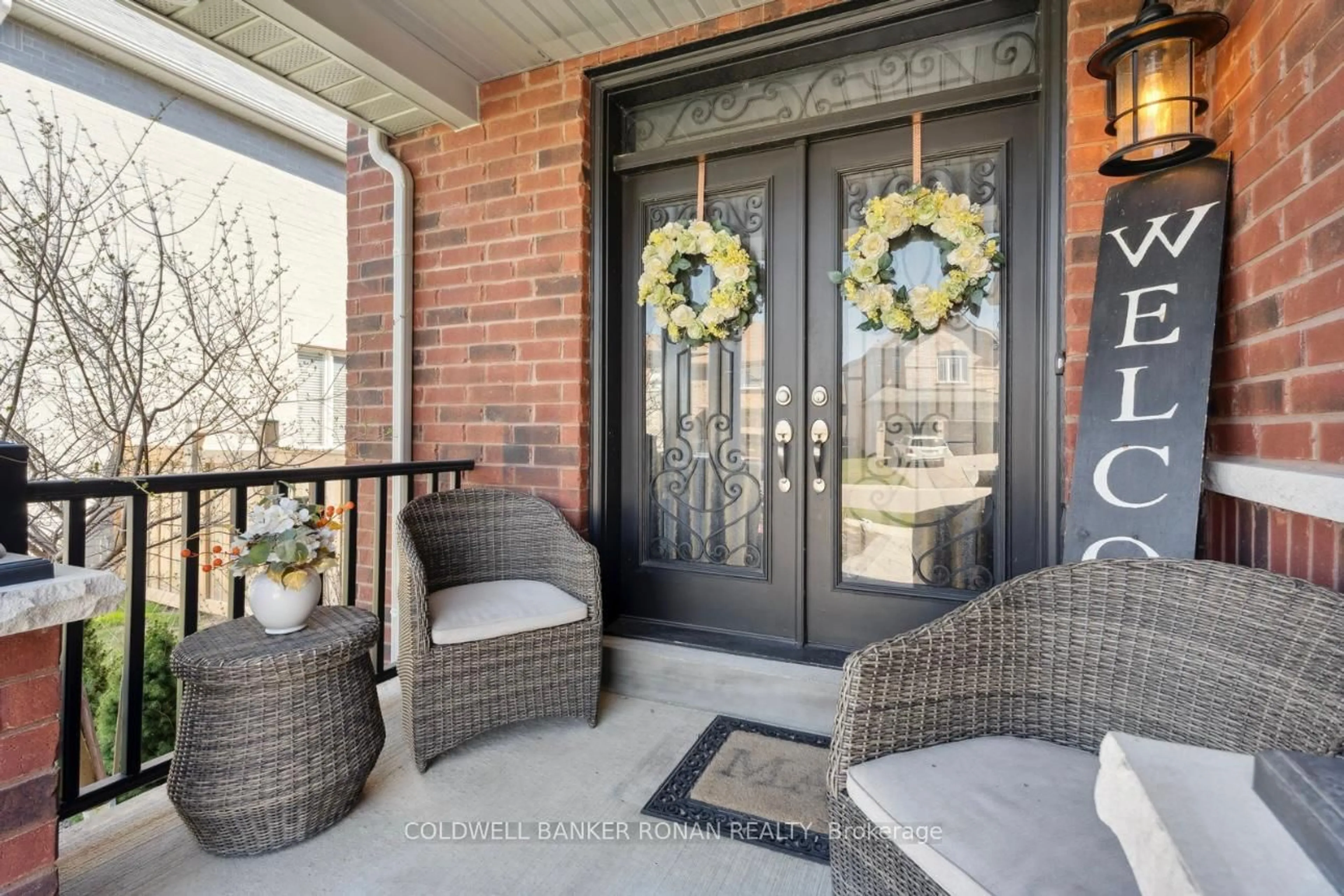 Indoor entryway for 7 Pearl St, Wasaga Beach Ontario L9Z 0G9