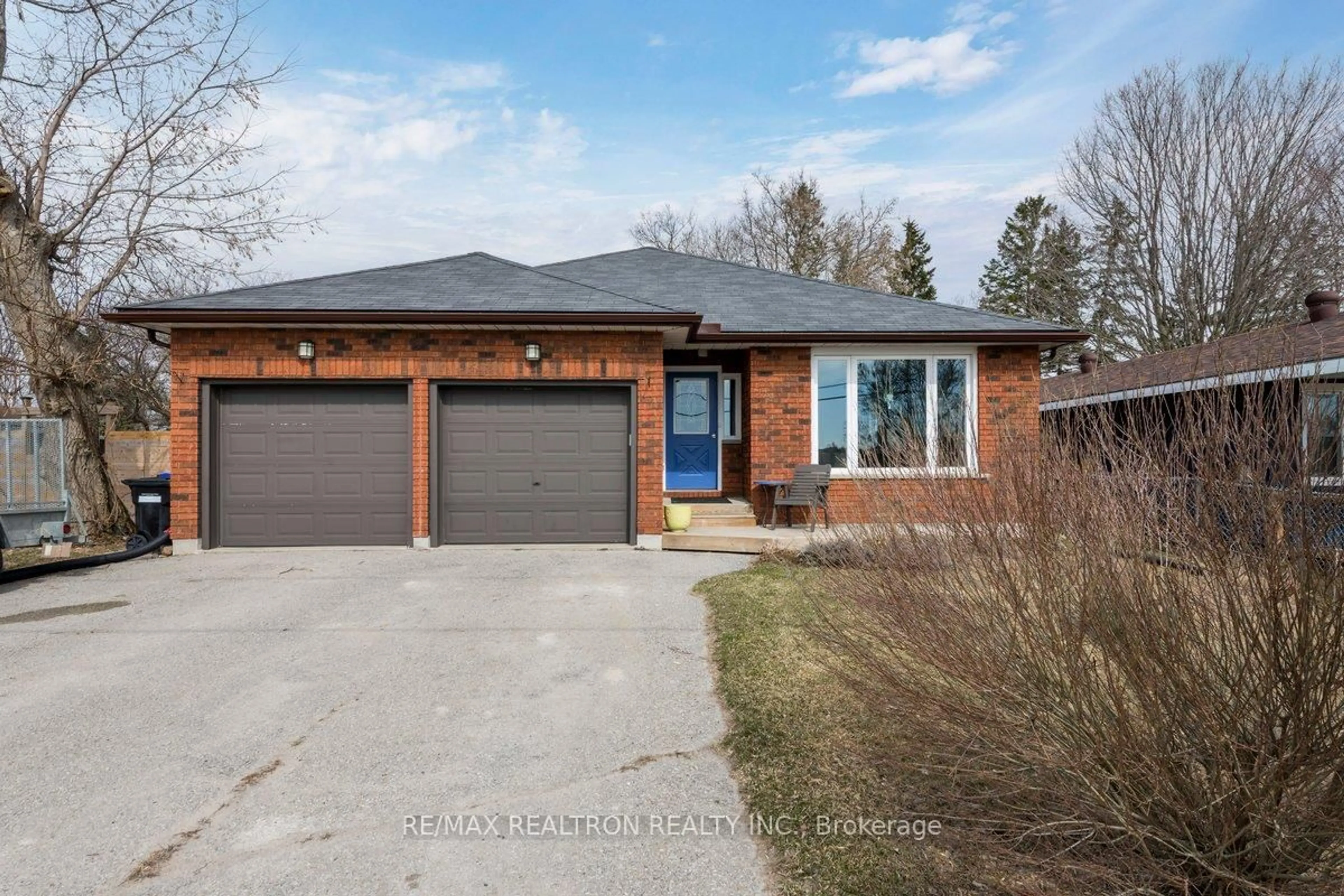 Home with brick exterior material, street for 172 Queen St, Springwater Ontario L0L 1P0