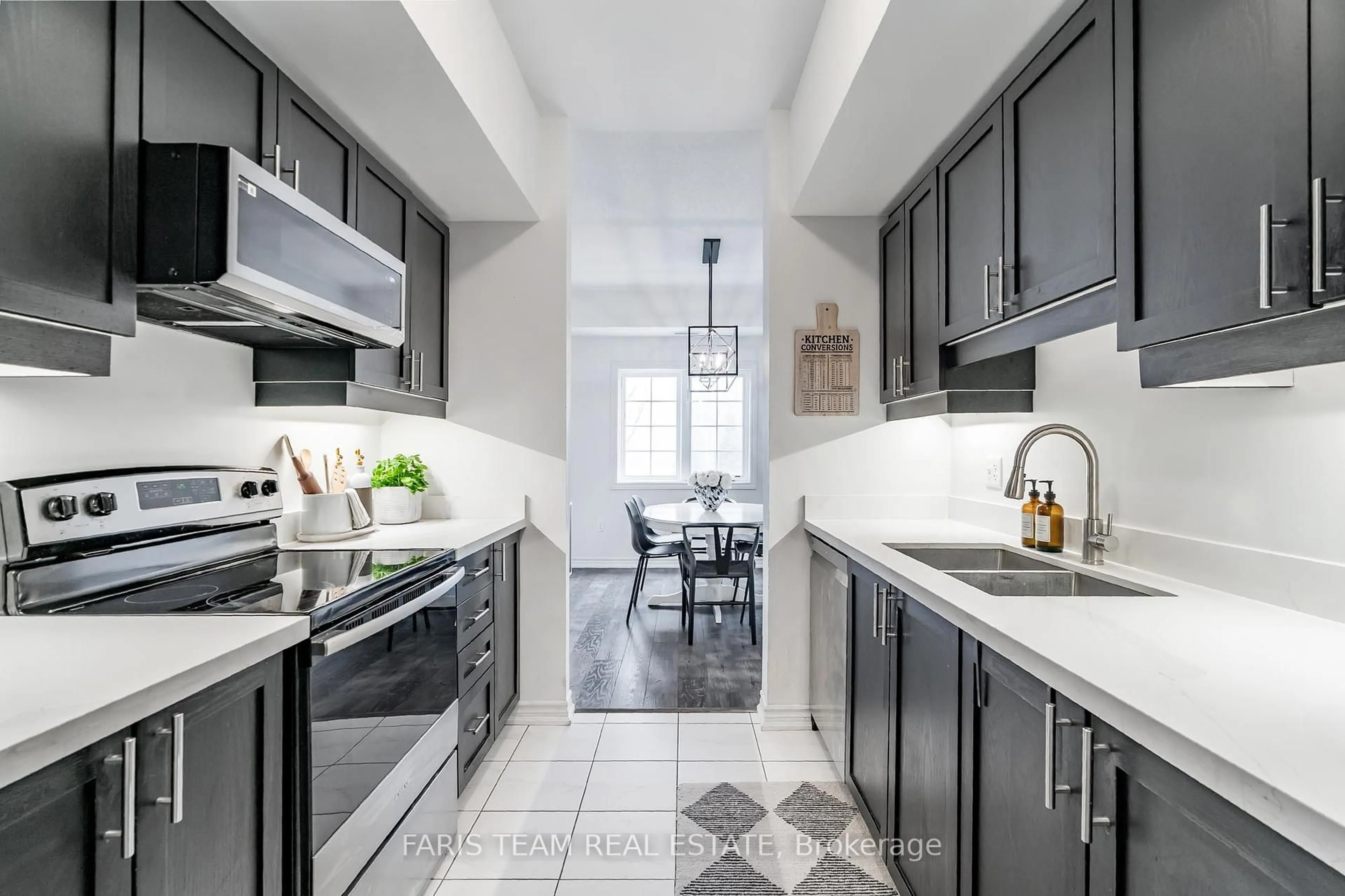 Unknown for 42 Ferndale Dr #102, Barrie Ontario L4N 2M5