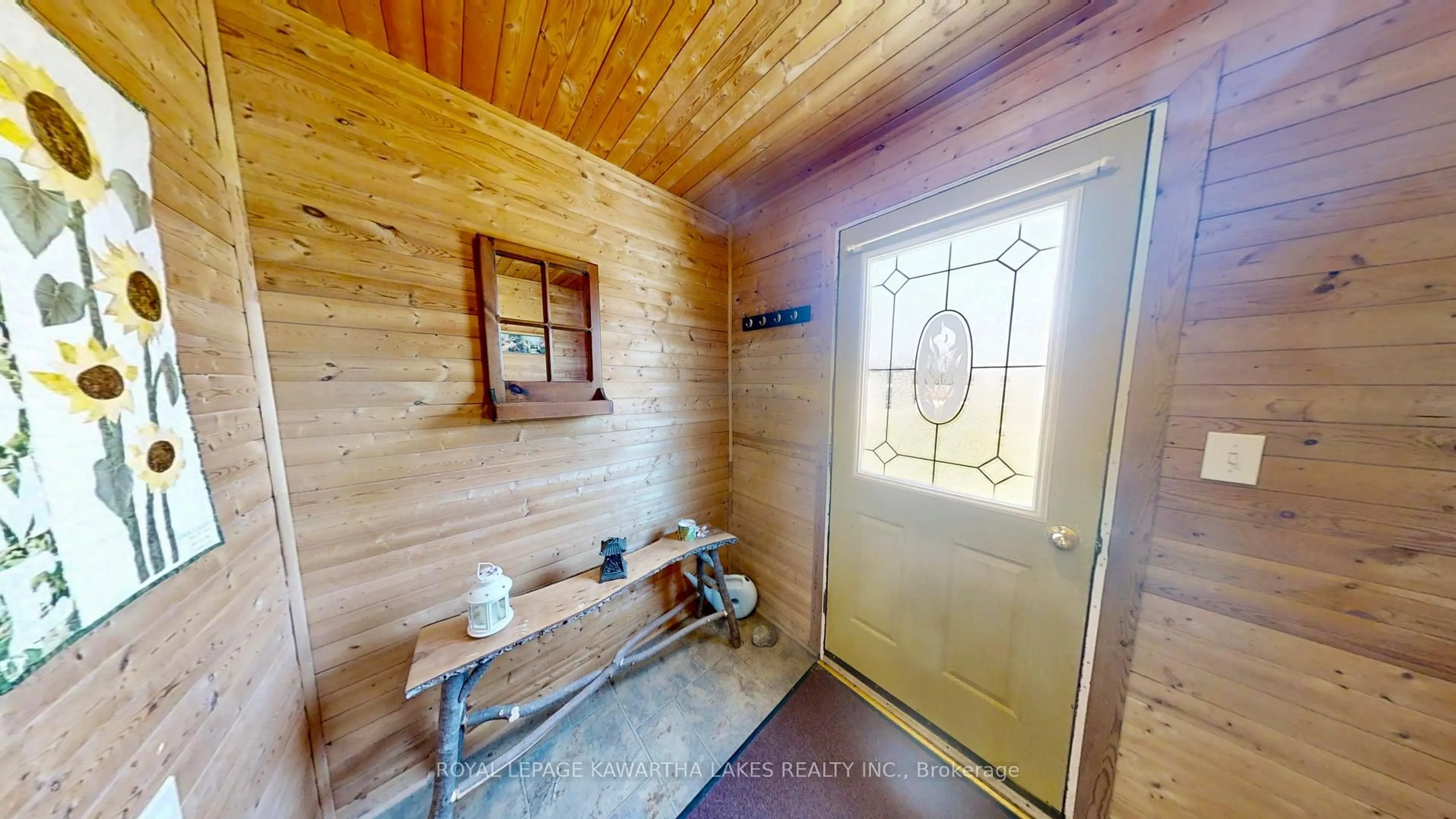 Indoor entryway for 1227 Ramara Road 47 Rd, Ramara Ontario L0K 1B0