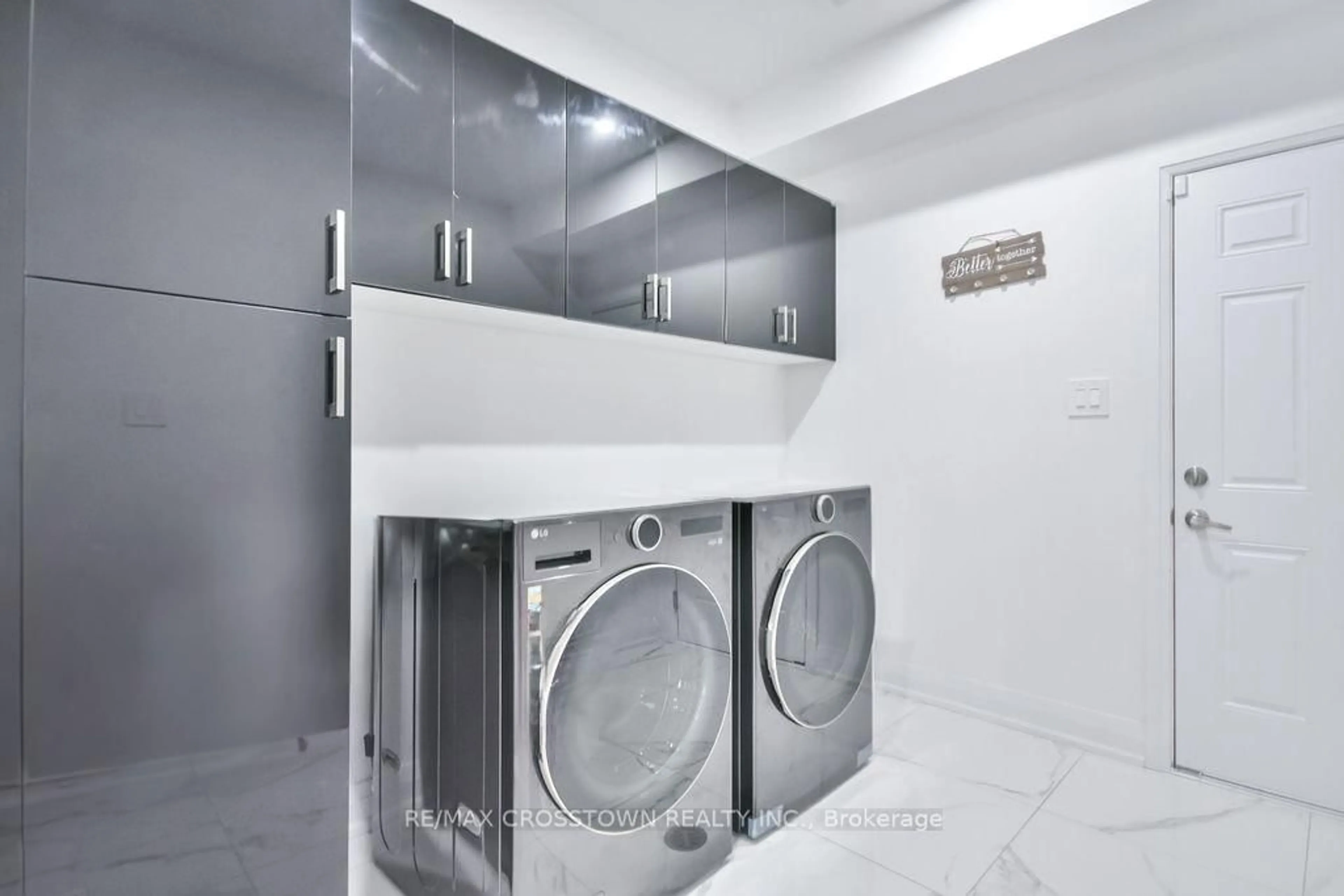 Laundry room for 119 Franklin Tr, Barrie Ontario L9J 0B1
