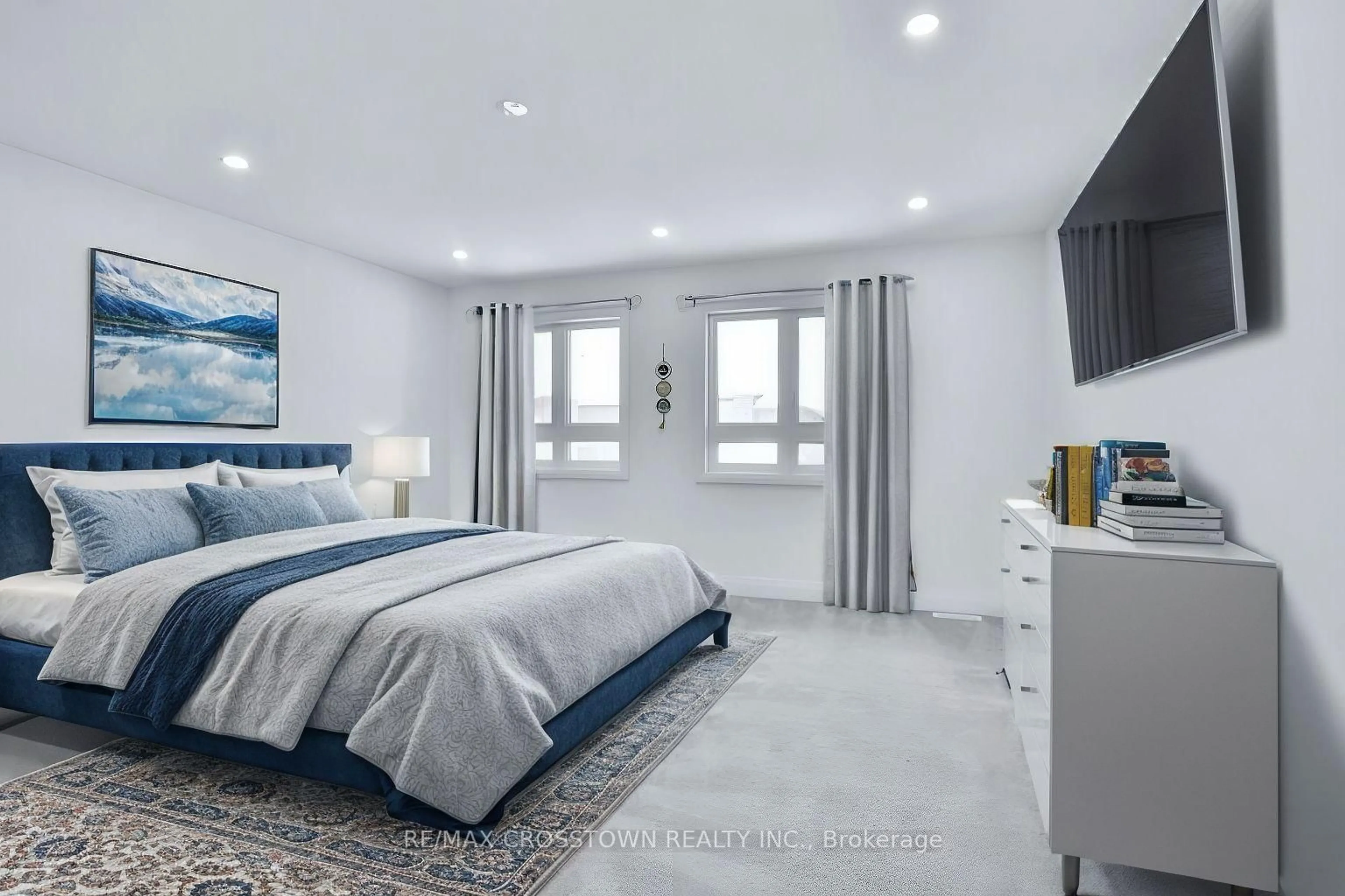 Bedroom with bed, unknown for 119 Franklin Tr, Barrie Ontario L9J 0B1