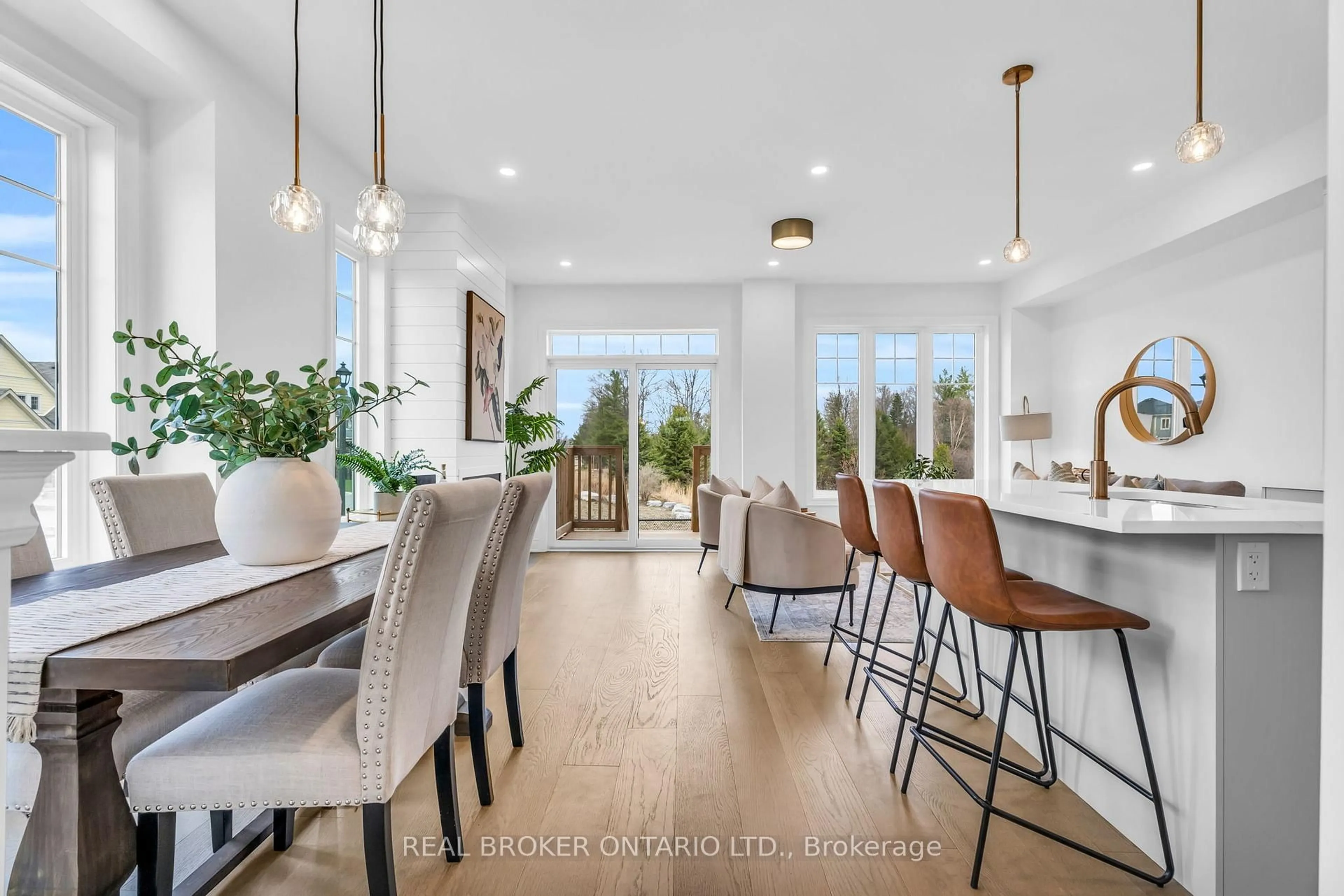 Dining room, unknown for 42 Little River Crossin N/A, Wasaga Beach Ontario L9Z 0J9