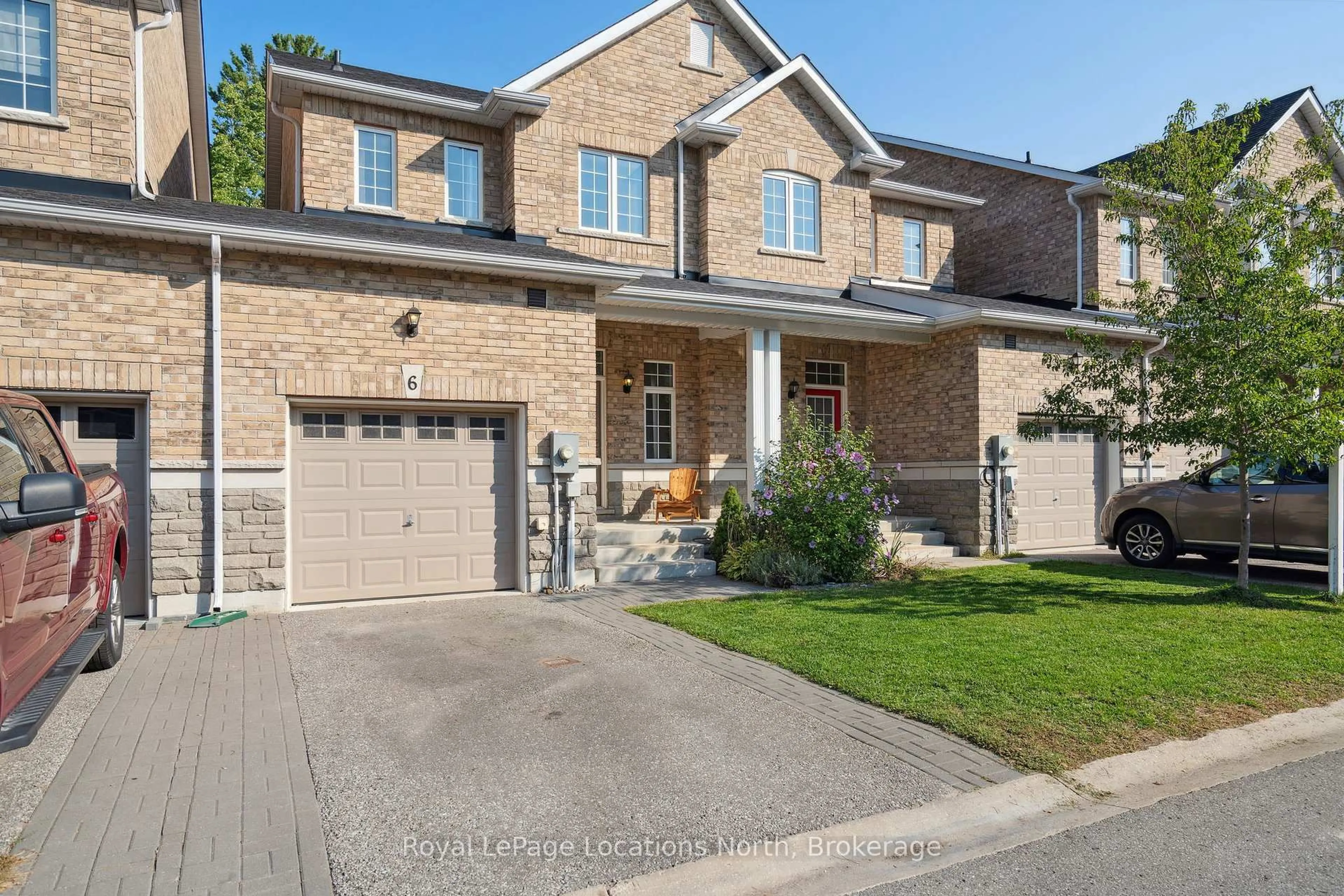 Home with brick exterior material, street for 6 BLASI Crt, Wasaga Beach Ontario L9Z 0H3