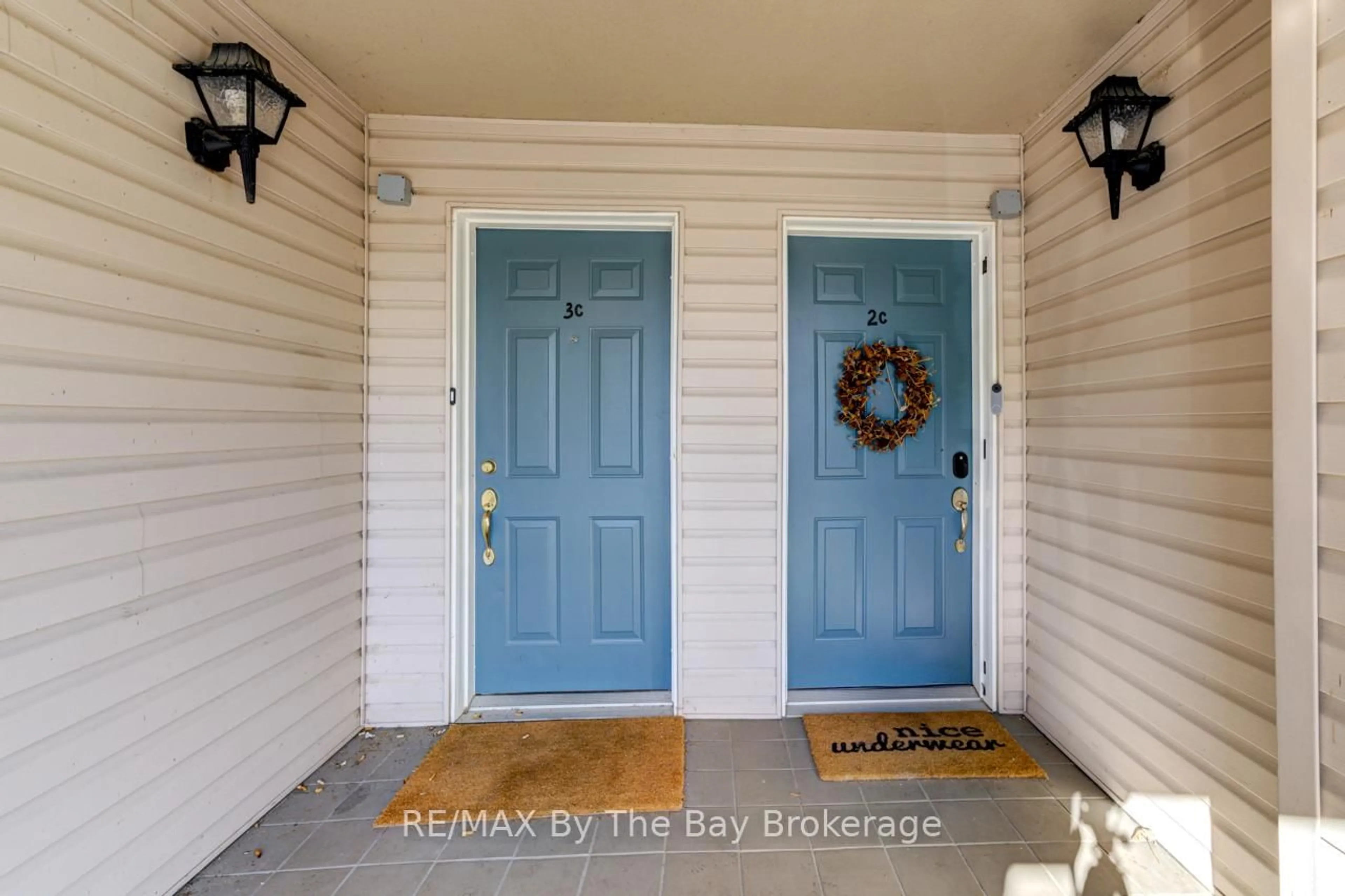 Indoor entryway for 194 RIVER Rd #2C, Wasaga Beach Ontario L9Z 2L6