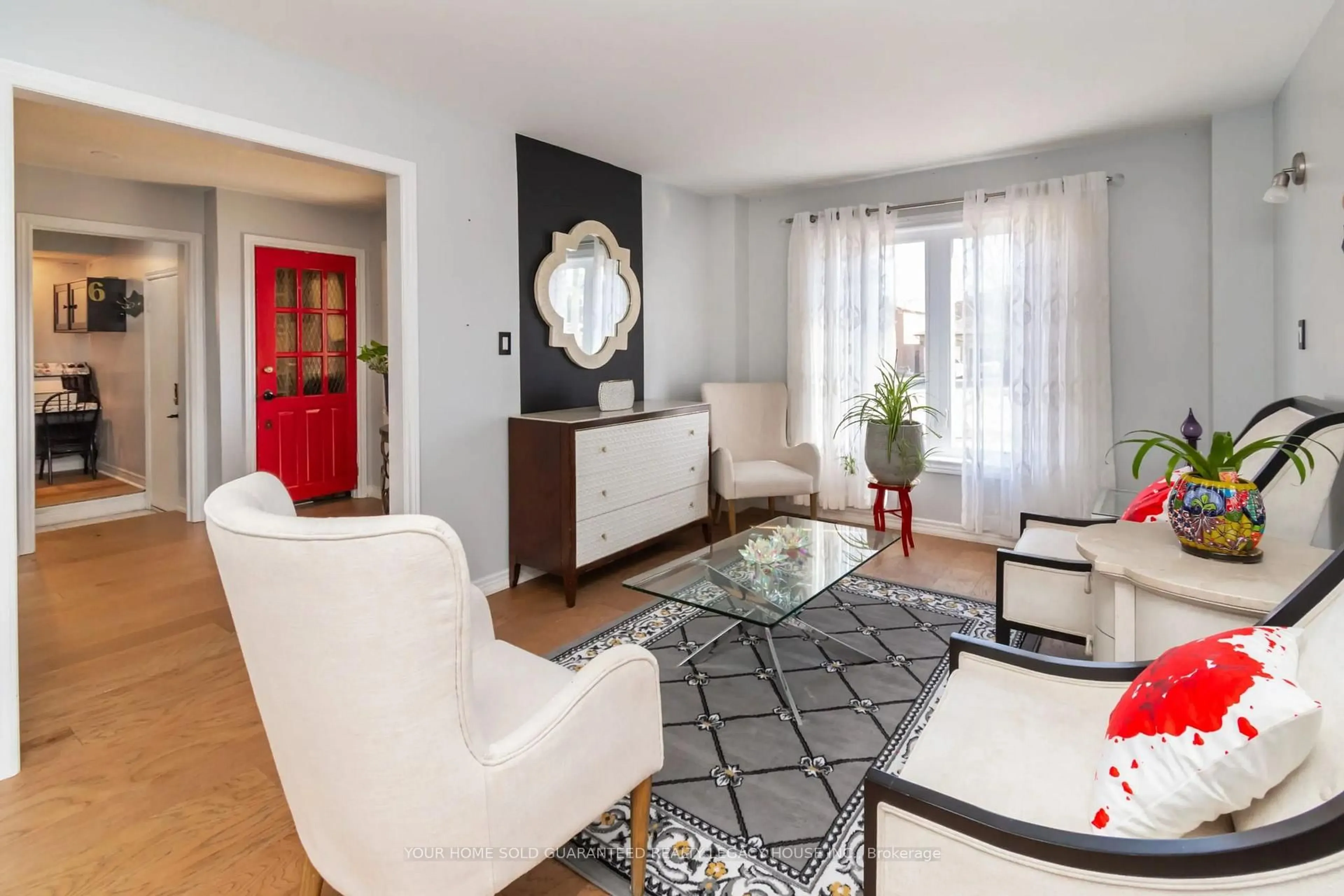Living room with furniture, unknown for 186 Ferndale Dr, Barrie Ontario L4N 8A1