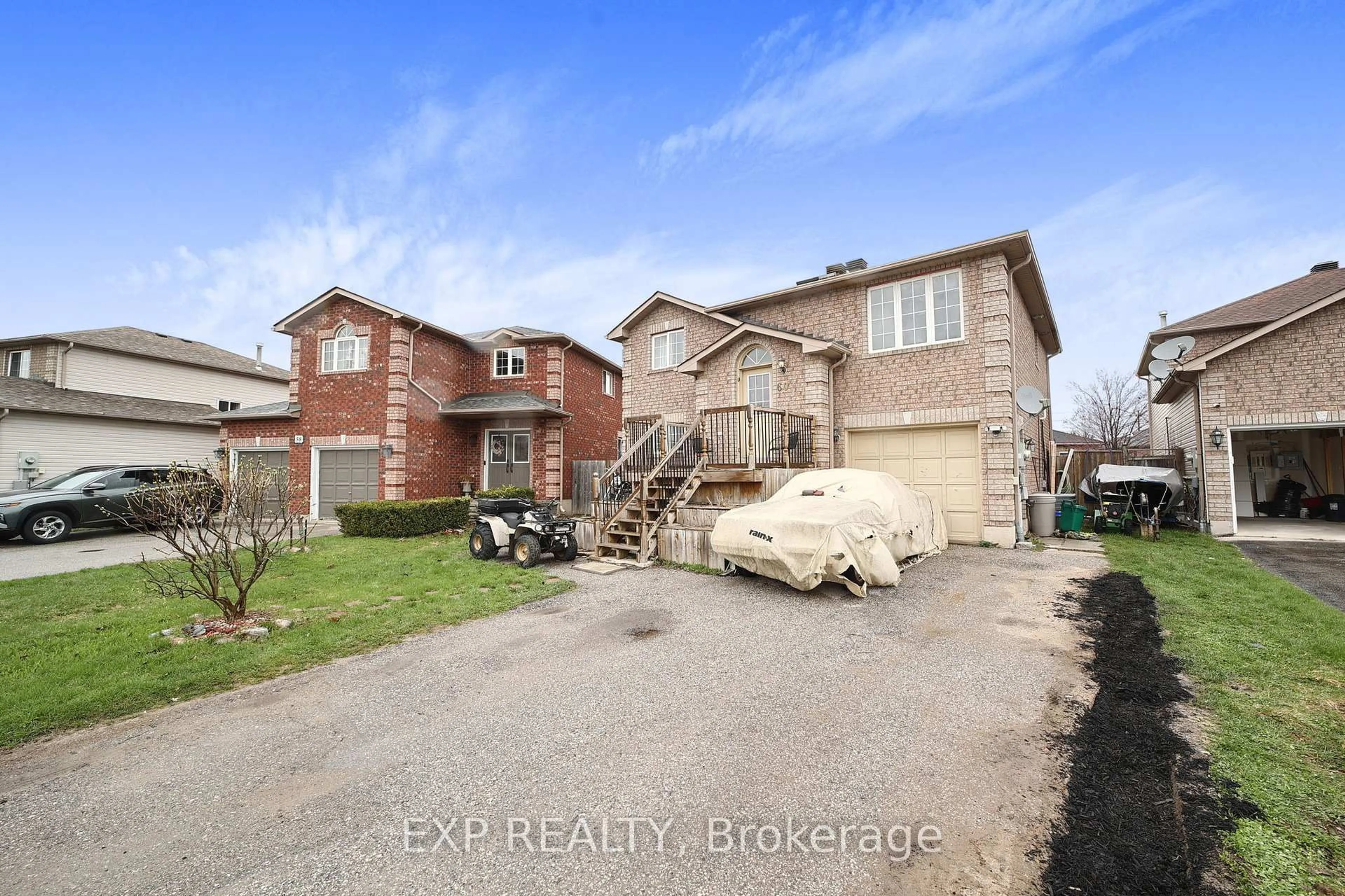 A pic from outside/outdoor area/front of a property/back of a property/a pic from drone, street for 60 Ambler Way, Barrie Ontario L4M 7A6