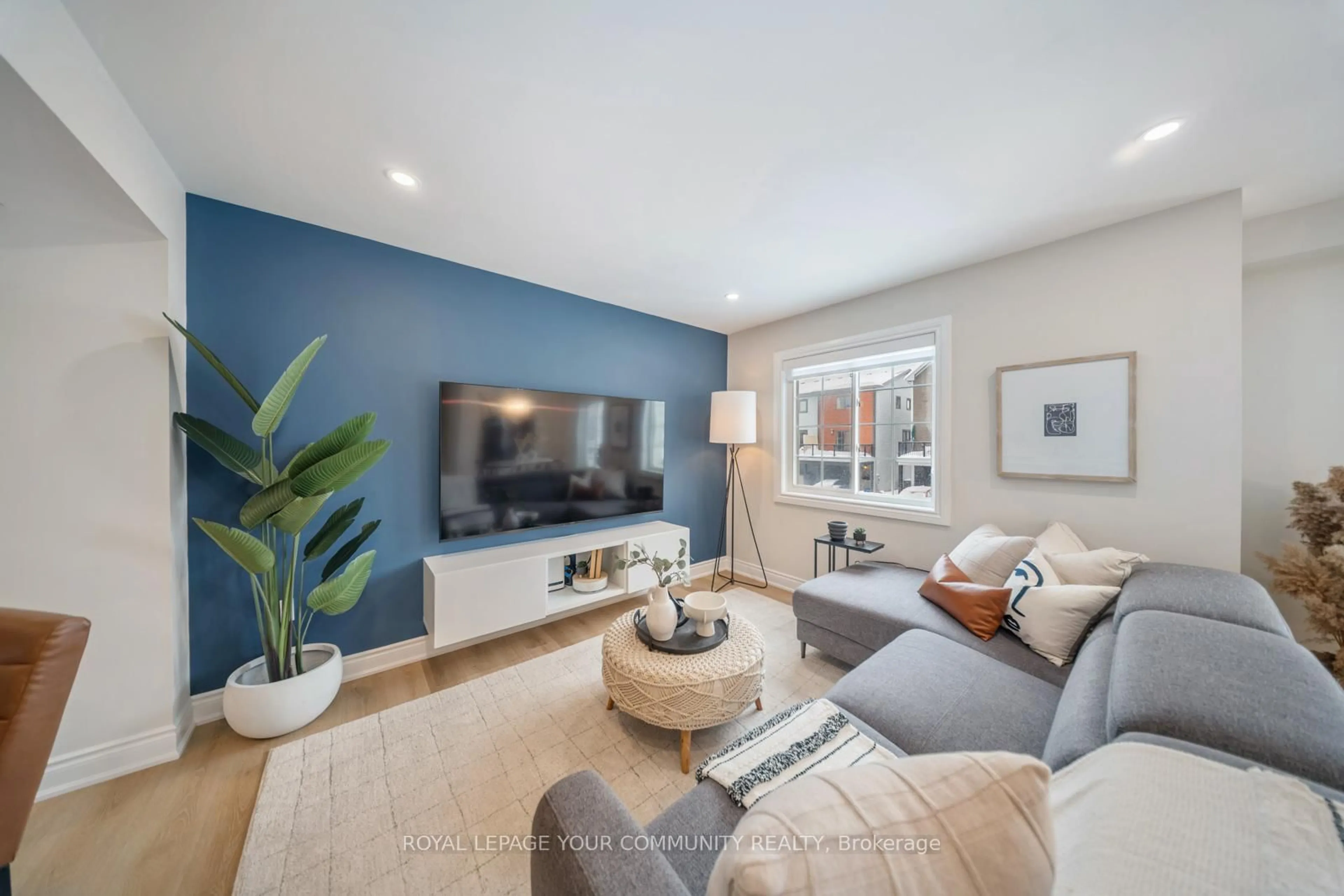 Living room with furniture, unknown for 12 Andean Lane, Barrie Ontario L9J 0J4