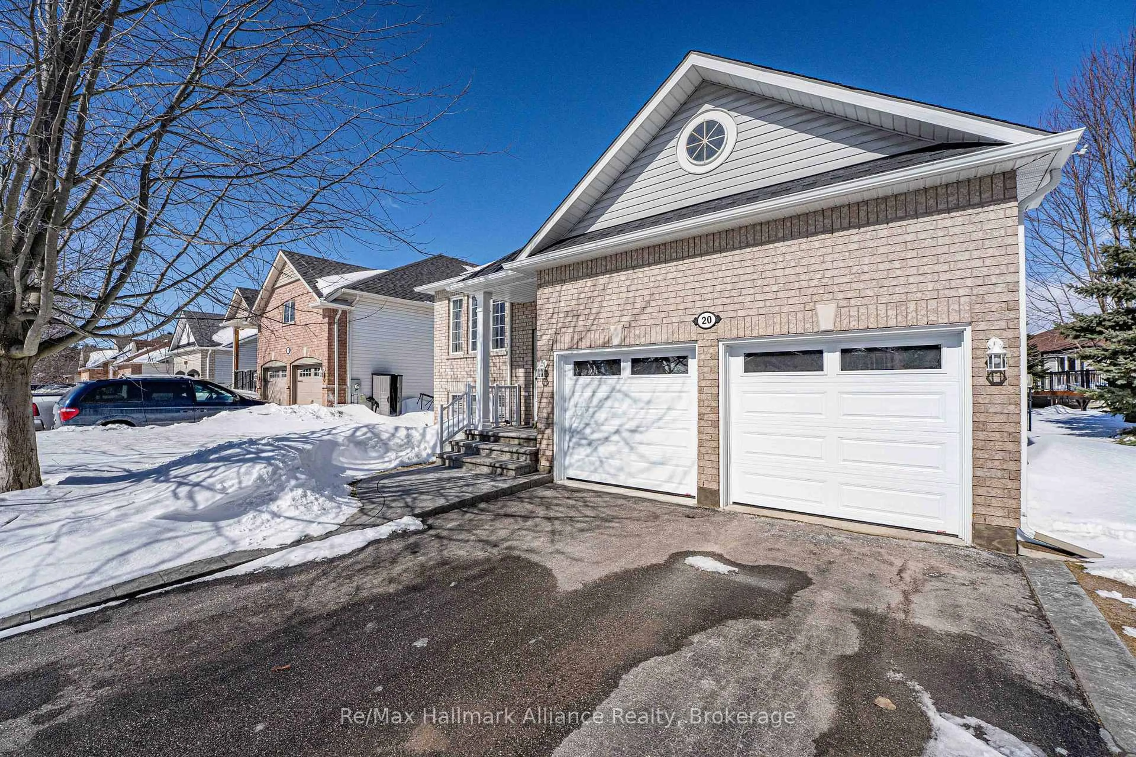 Unknown for 20 Meadowood Dr, Wasaga Beach Ontario L9Z 3B8