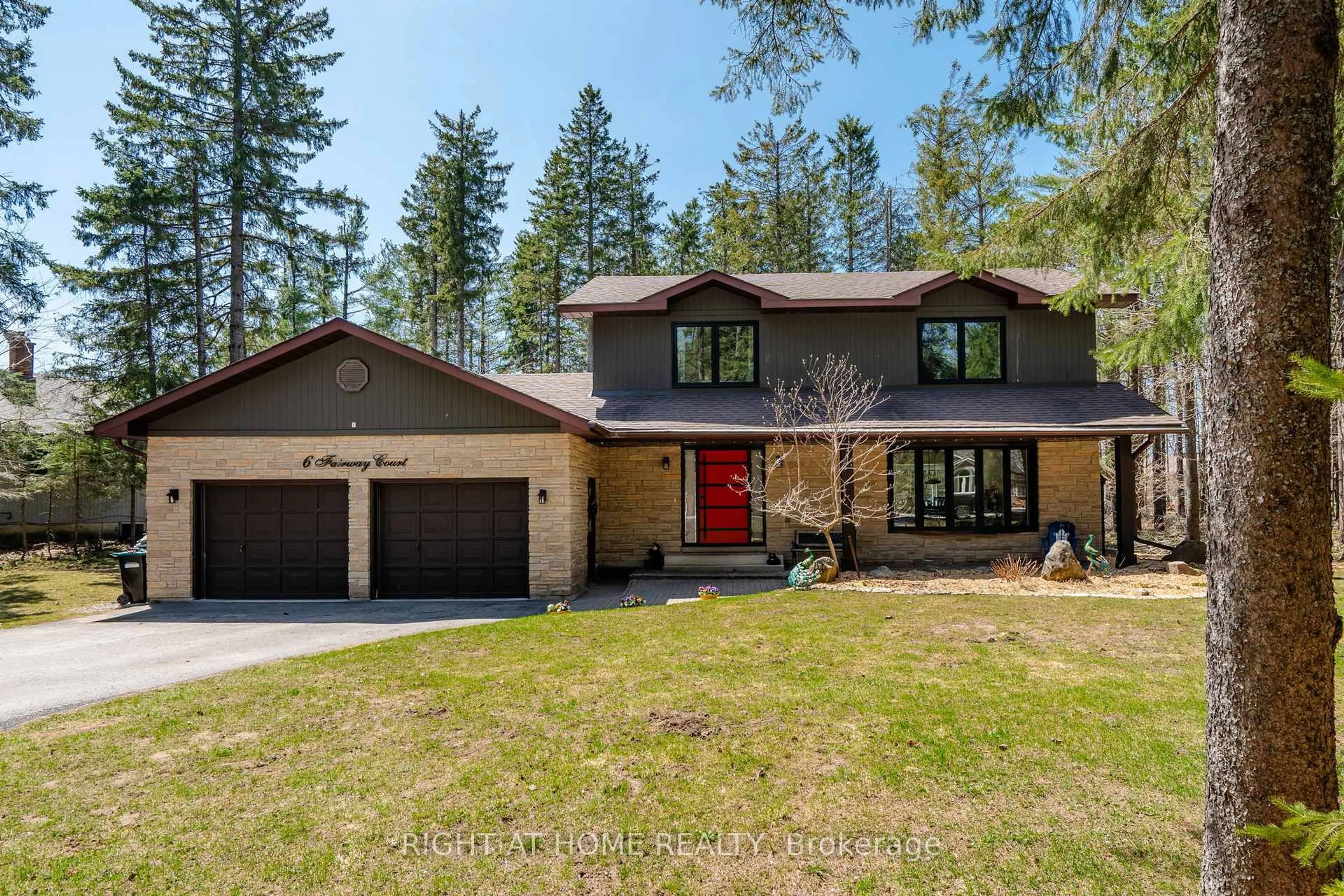 Home with brick exterior material, unknown for 6 Fairway Crt, Oro-Medonte Ontario L0L 2L0