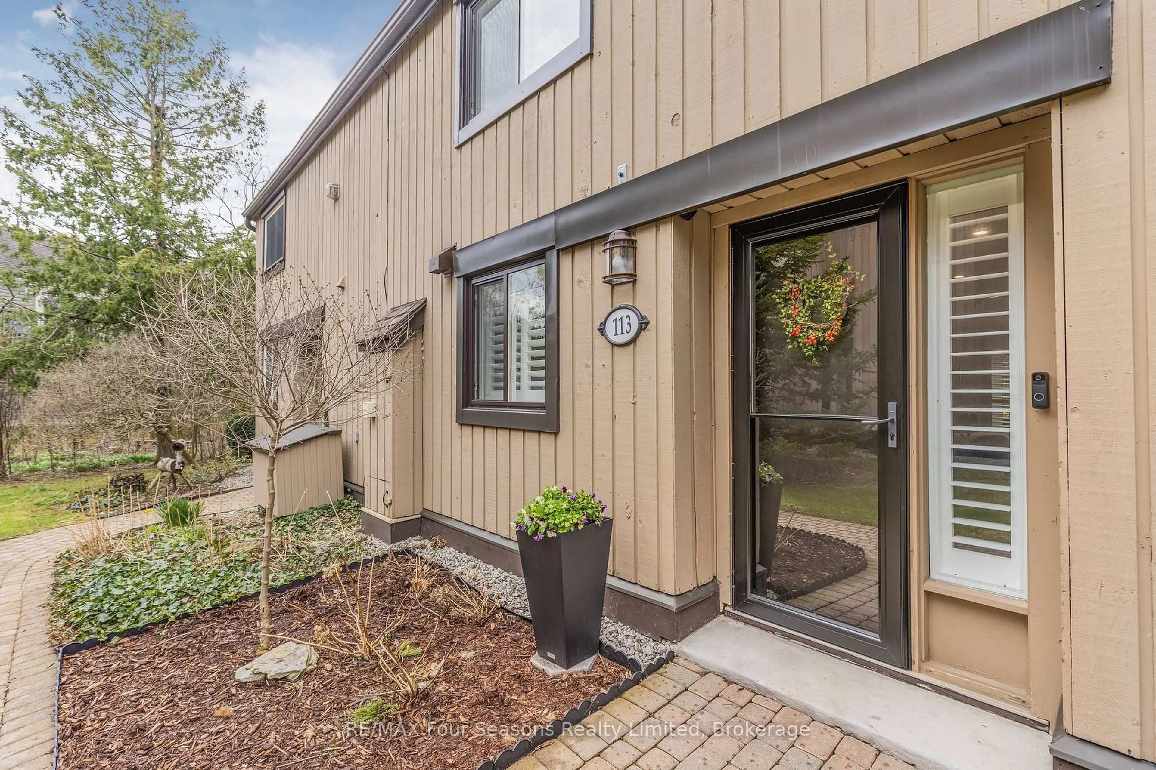 Unknown for 113 Escarpment Cres #13, Collingwood Ontario L9Y 5B4