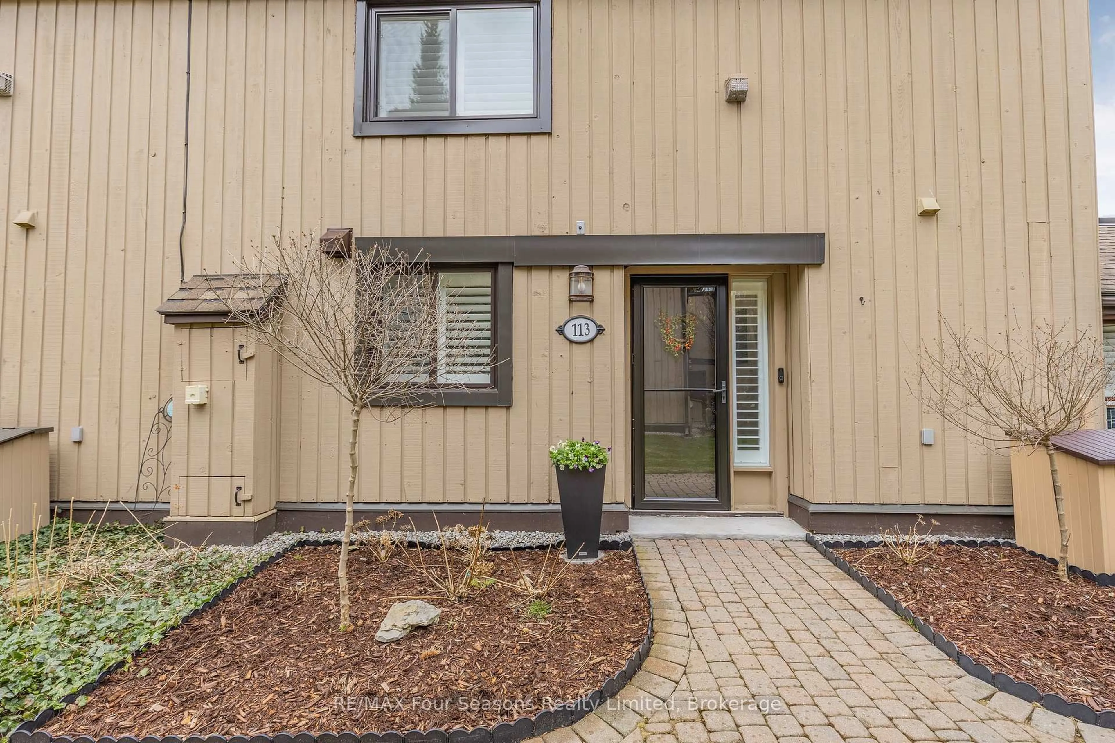 Unknown for 113 Escarpment Cres #13, Collingwood Ontario L9Y 5B4