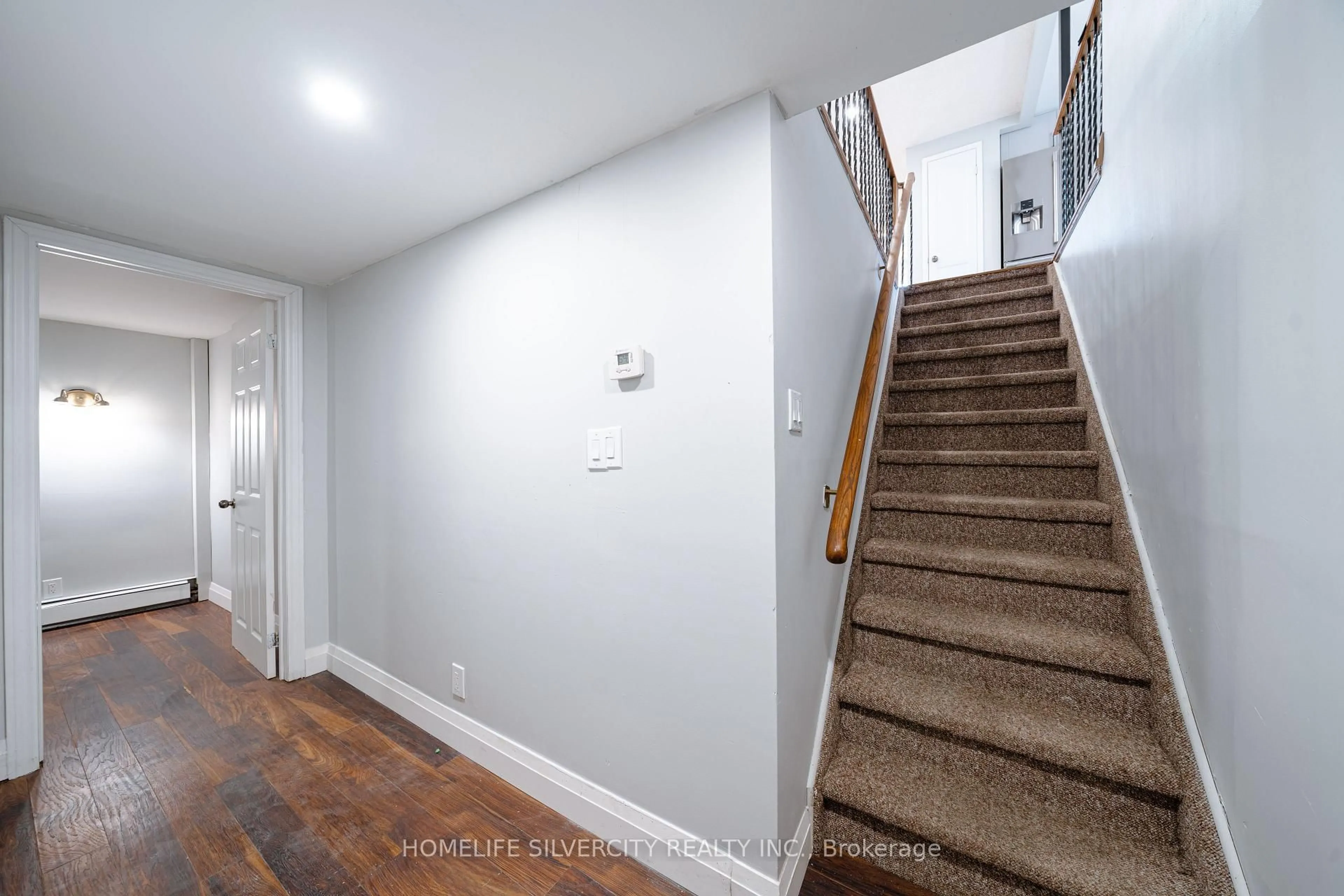 Unknown for 117 Hickling Tr, Barrie Ontario L4M 5T7