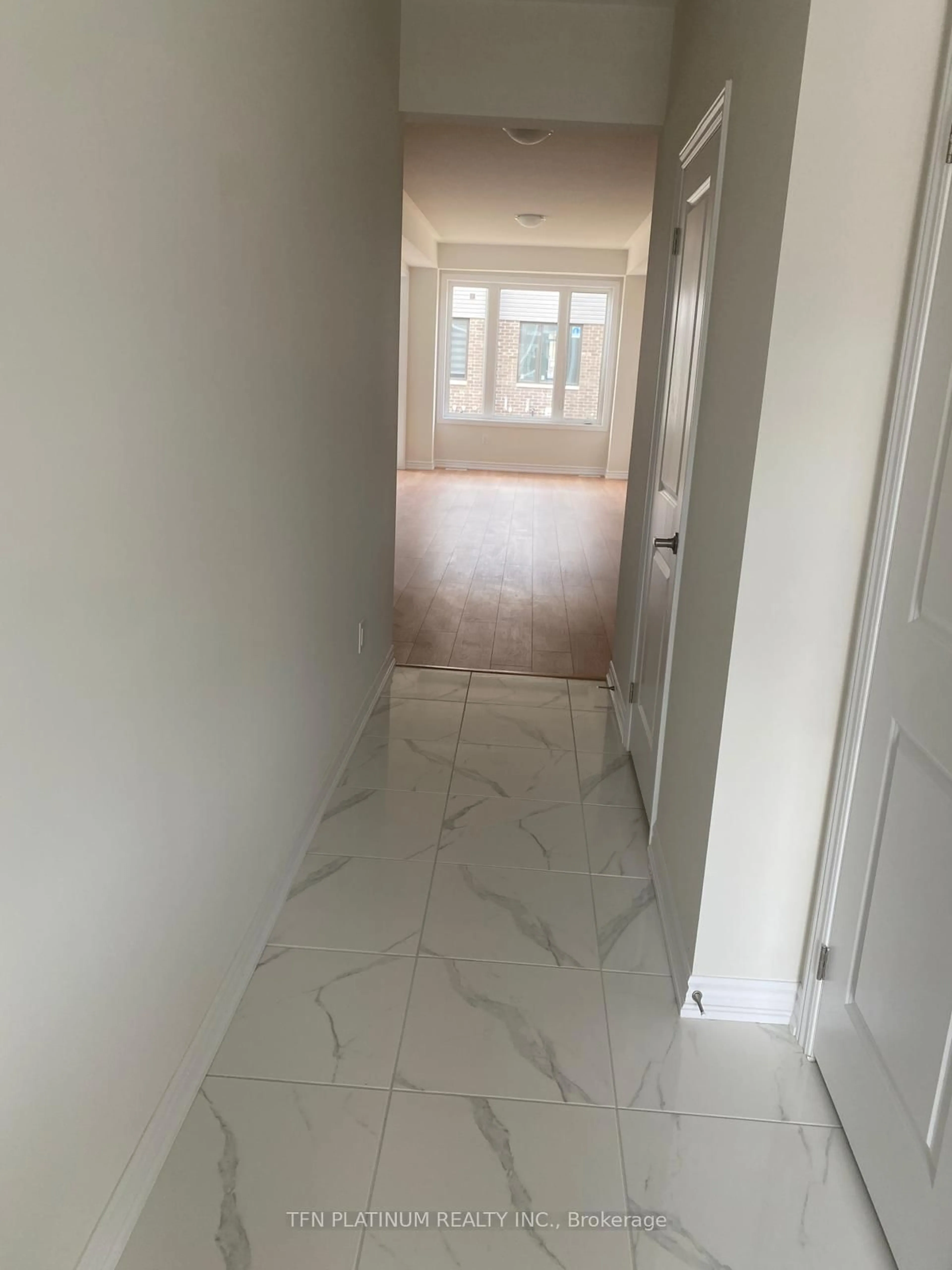 A pic of a room for 7 Tamworth Terr, Barrie Ontario L9J 0W5