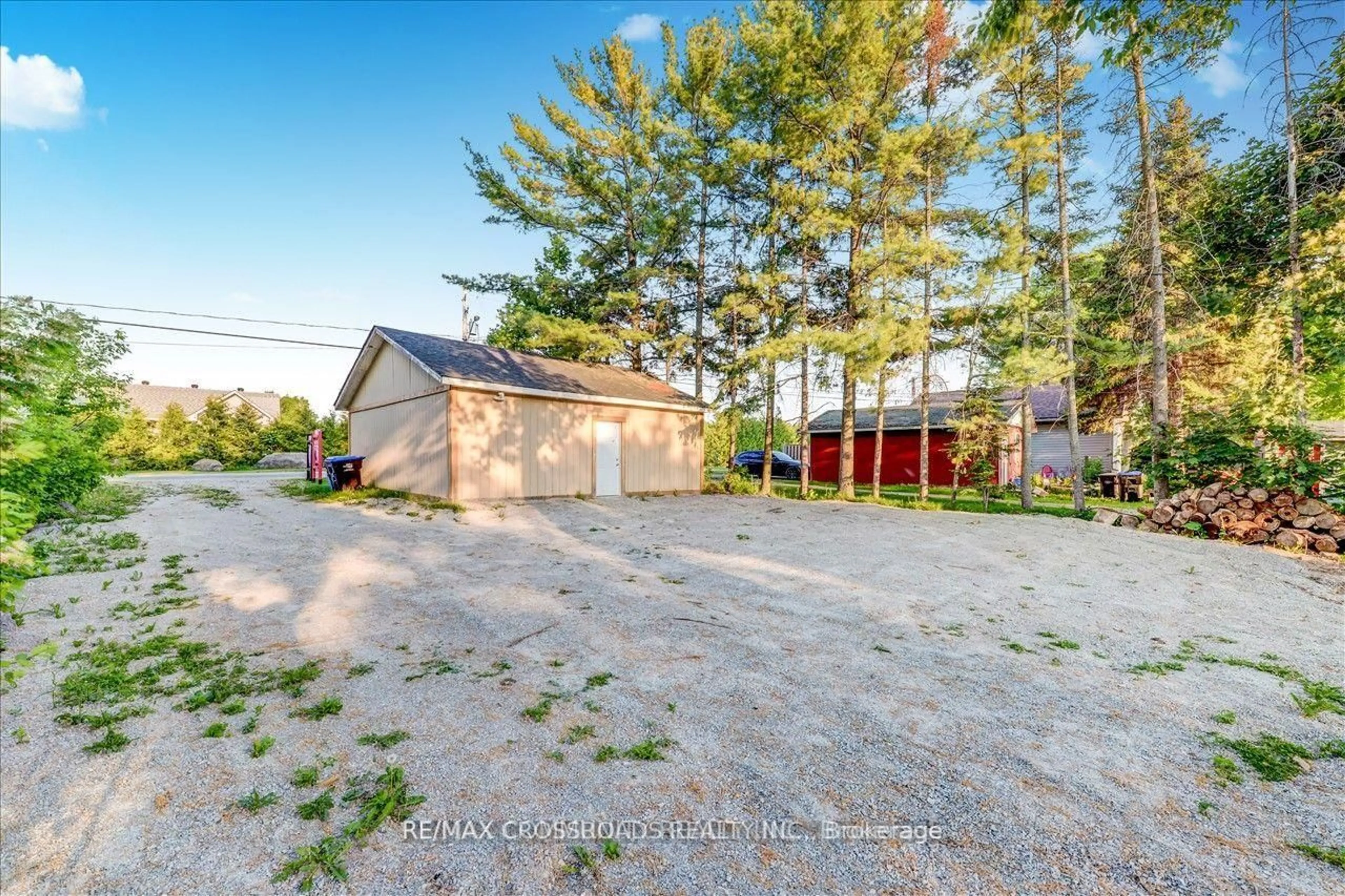 A pic from outside/outdoor area/front of a property/back of a property/a pic from drone, street for 5794 Victoria Park Rd, Rama First Nation 32 Ontario L3V 6H6