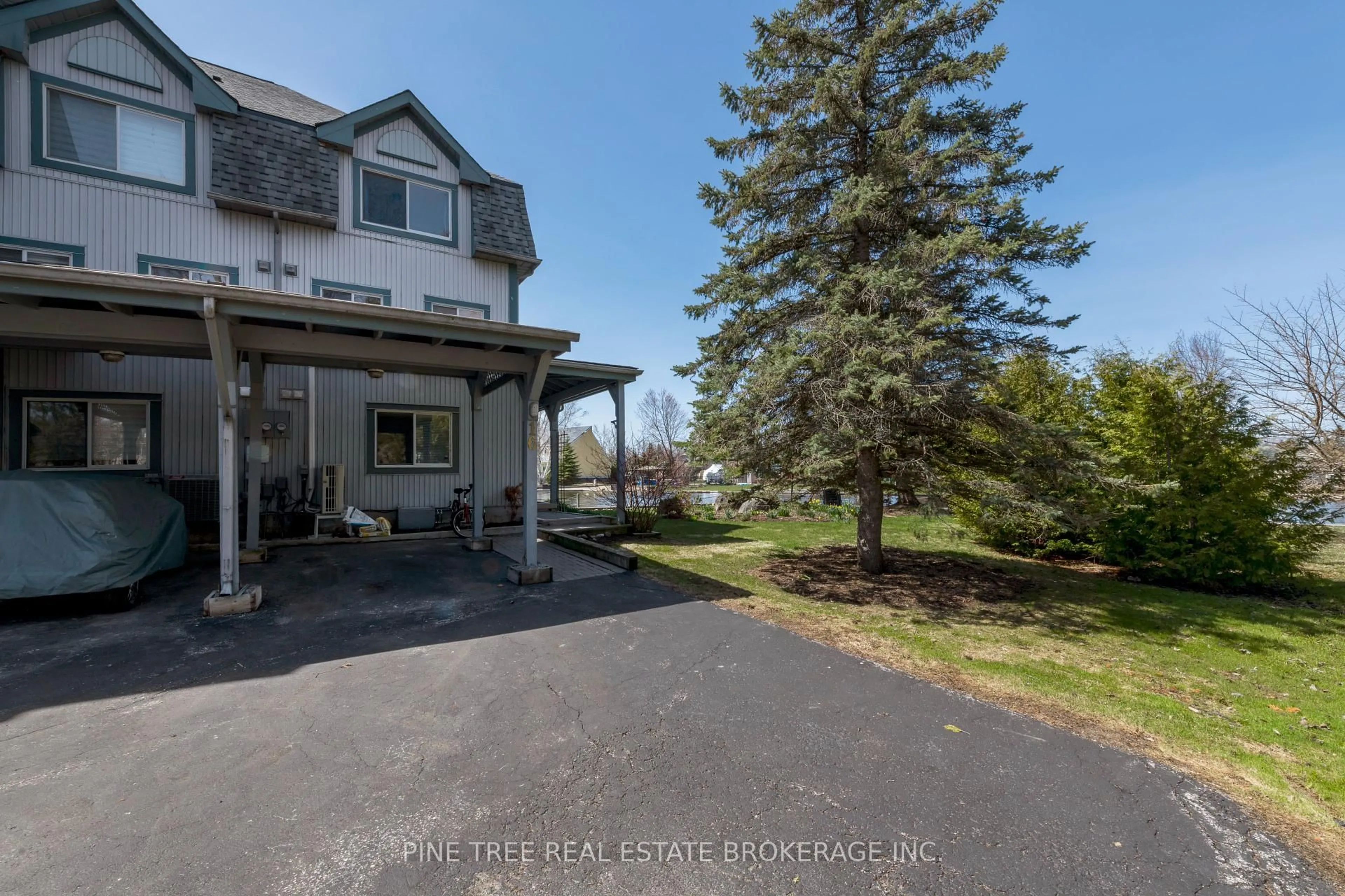 A pic from outside/outdoor area/front of a property/back of a property/a pic from drone, water/lake/river/ocean view for 30 Laguna Pkwy #16, Ramara Ontario L0K 1B0
