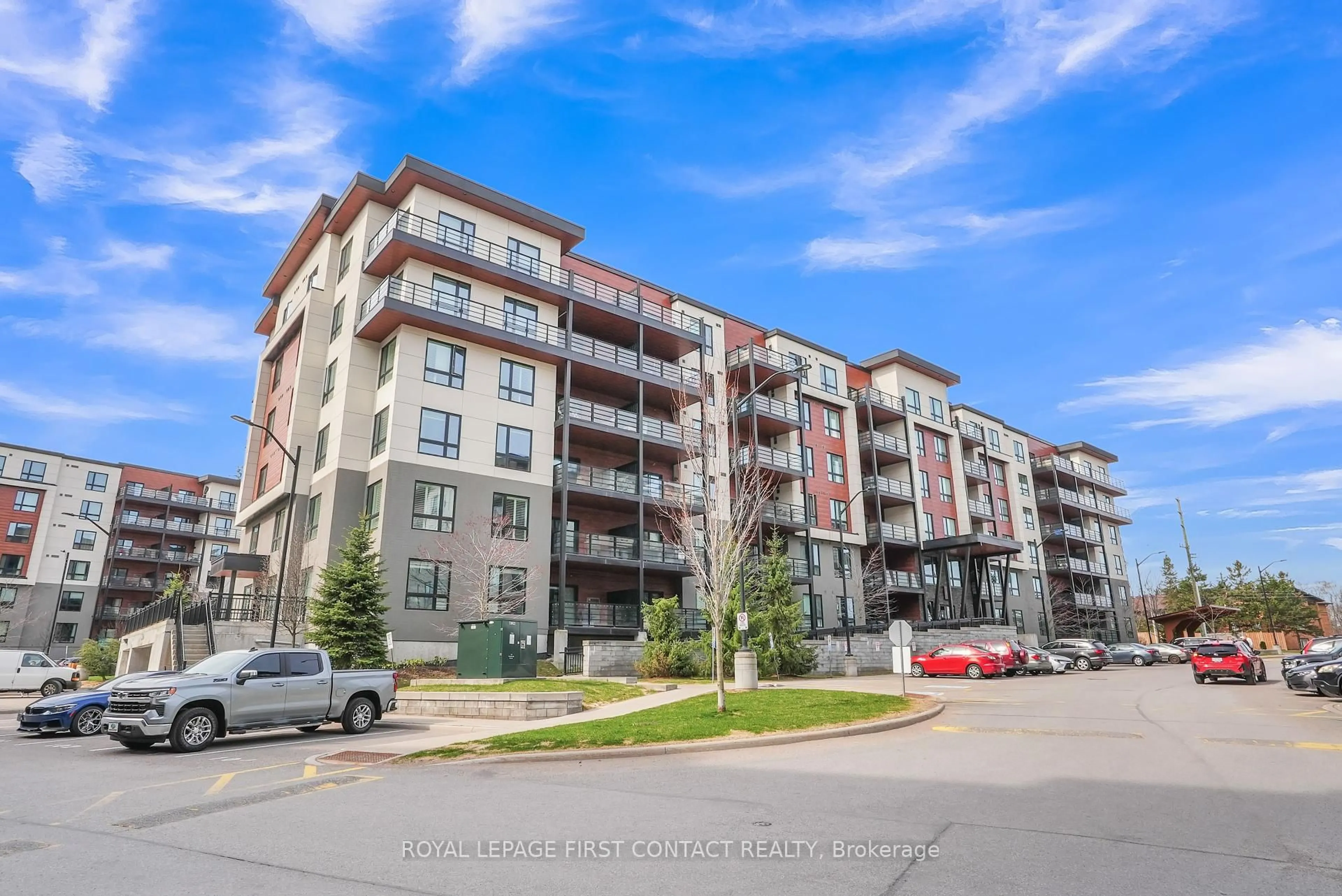 A pic from outside/outdoor area/front of a property/back of a property/a pic from drone, unknown for 306 Essa Rd #305, Barrie Ontario L9J 0H5