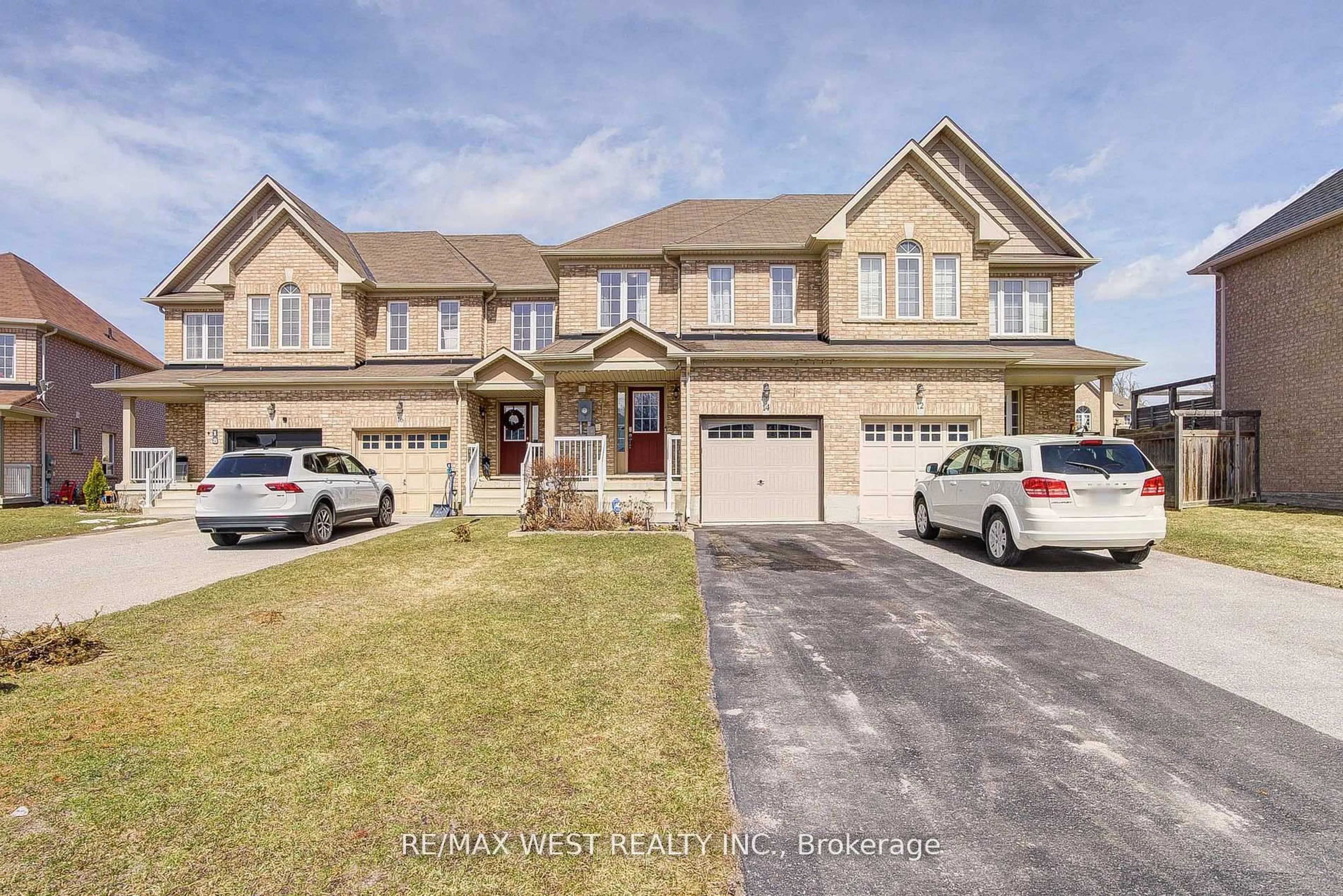 Unknown for 14 Lancaster Crt, Barrie Ontario L4M 0G1