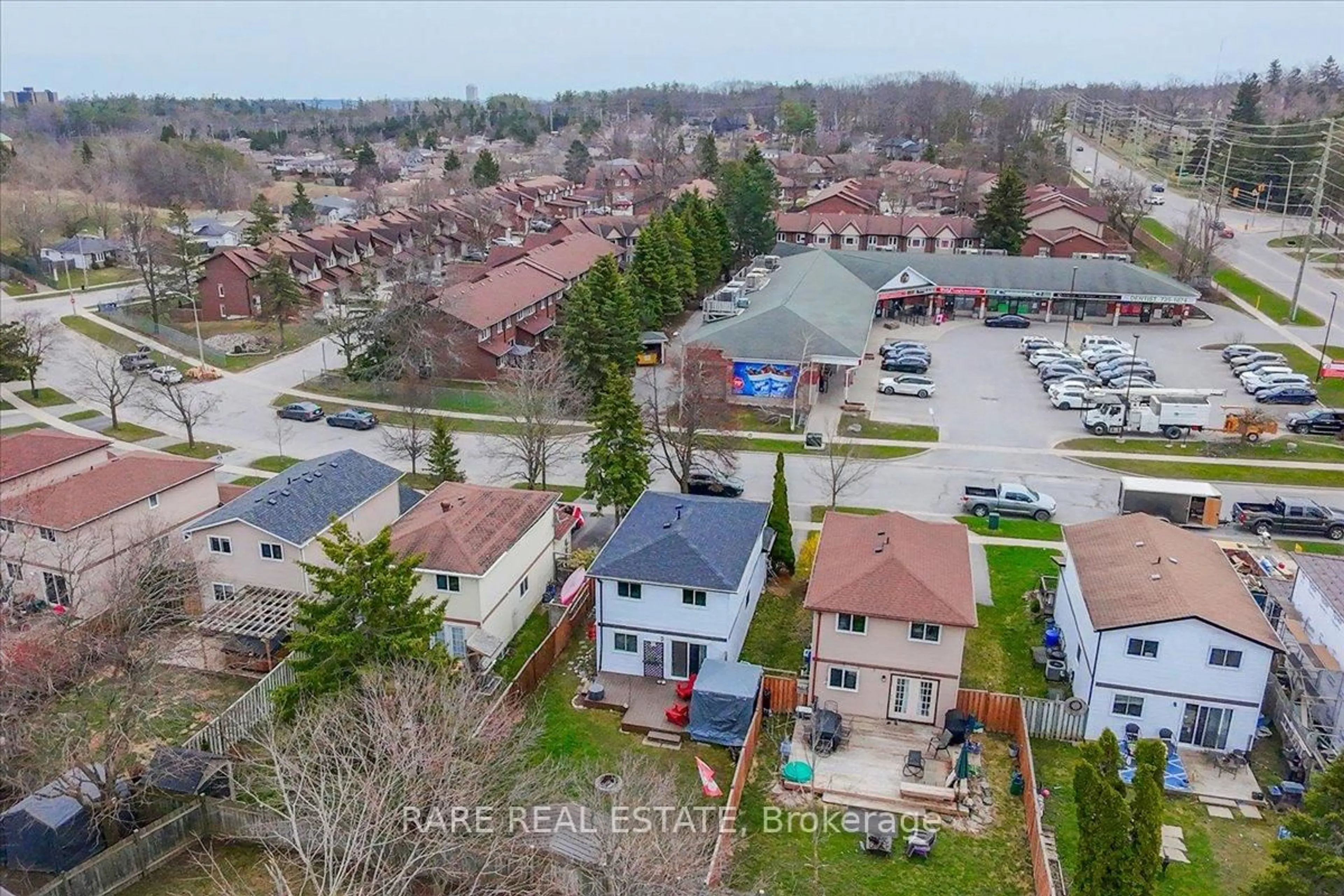 A pic from outside/outdoor area/front of a property/back of a property/a pic from drone, street for 12B Janice Dr, Barrie Ontario L4N 5Y2