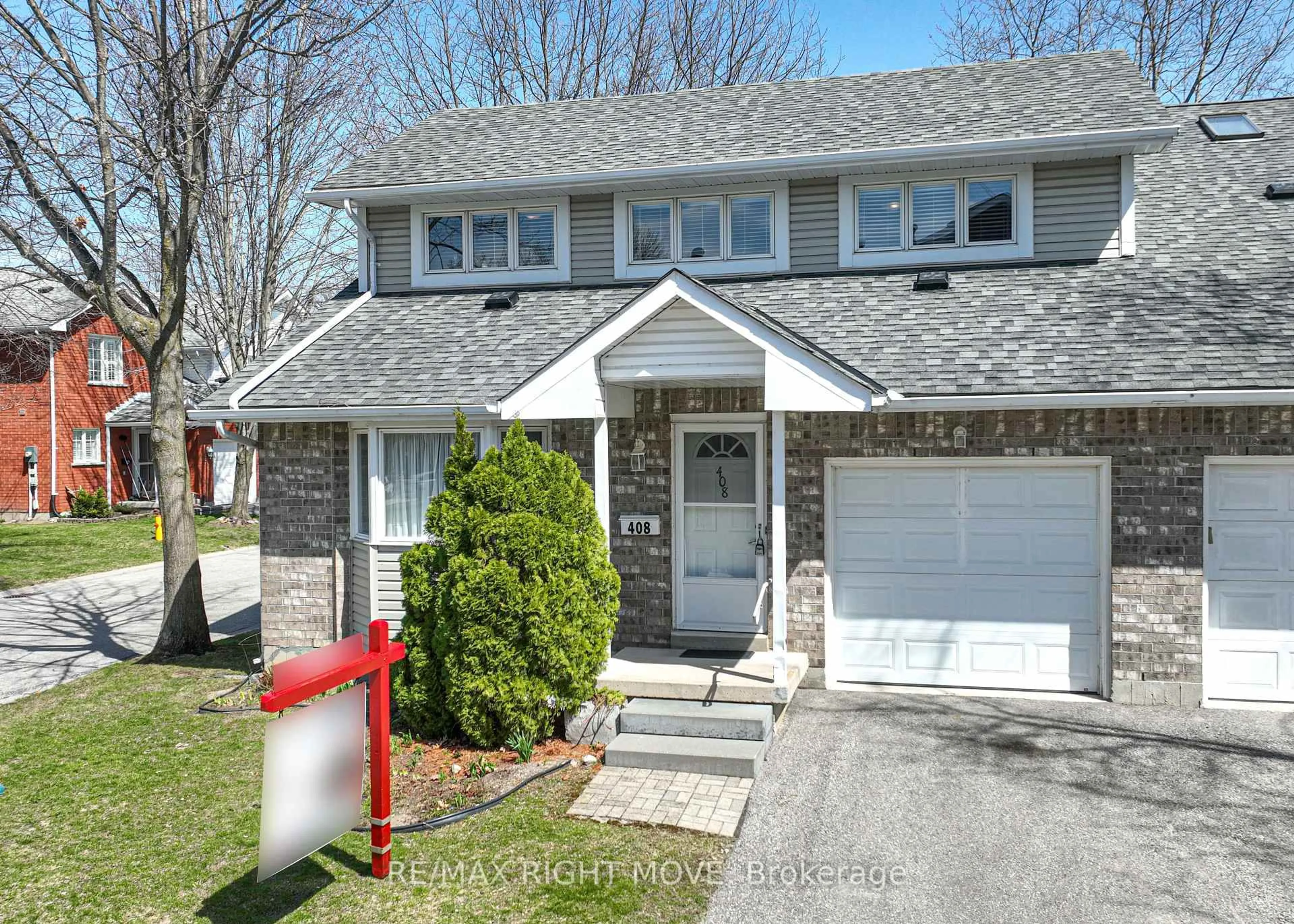 Home with brick exterior material, street for 40 Museum Dr #408, Orillia Ontario L3V 7T9