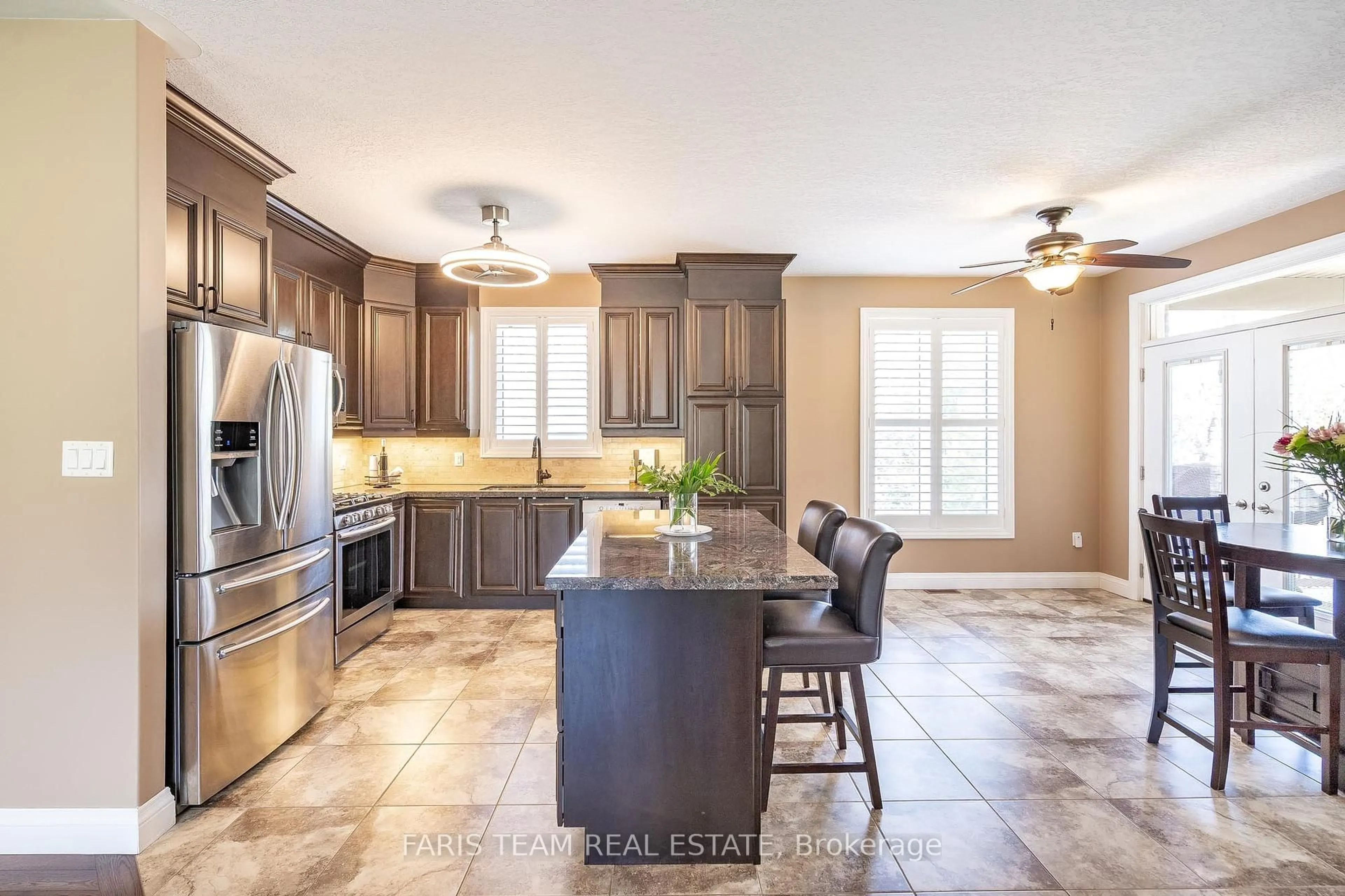 Open concept kitchen, ceramic/tile floor for 3375 Line 6 N/A, Oro-Medonte Ontario L0K 1E0