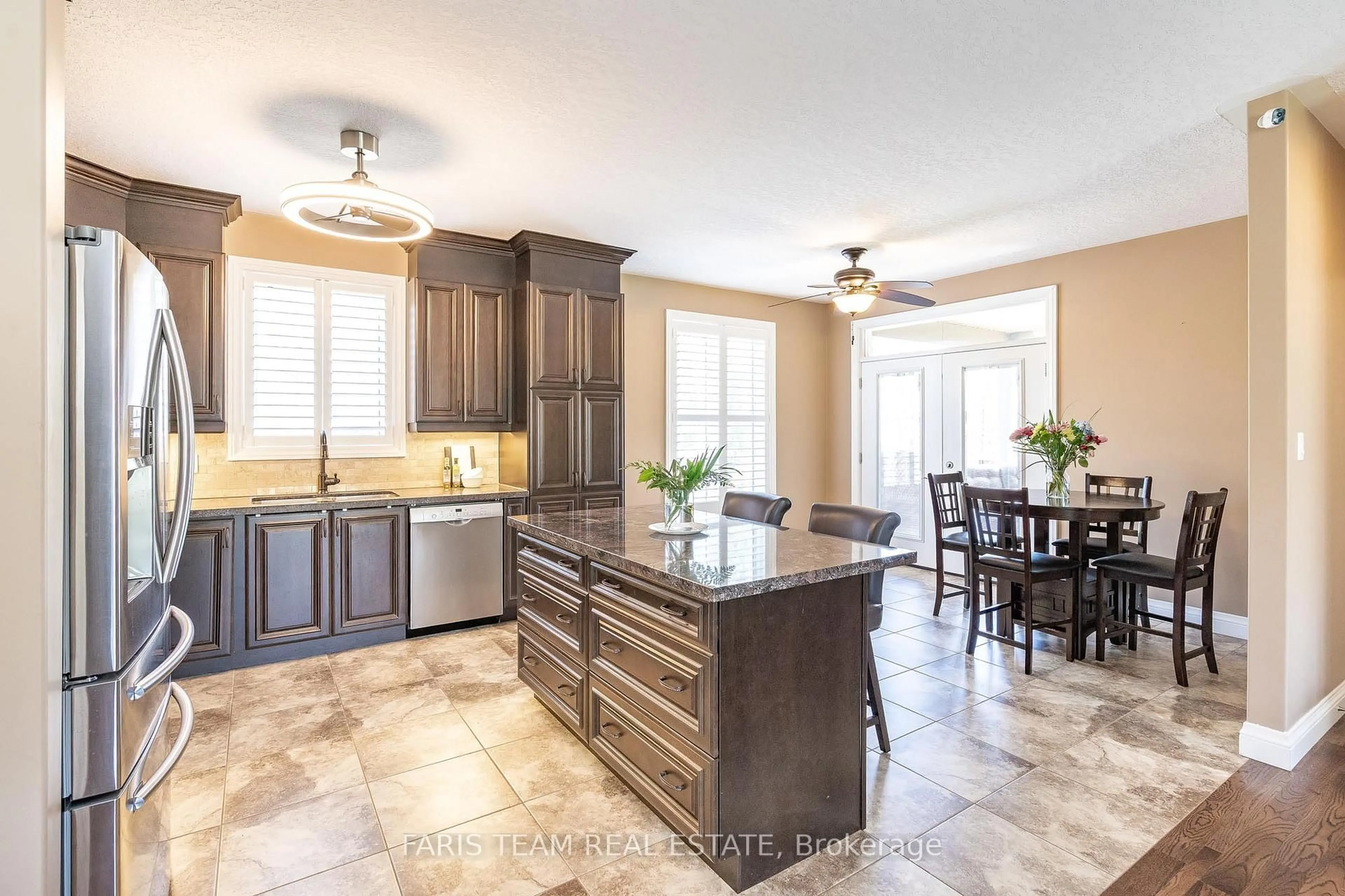 Open concept kitchen, ceramic/tile floor for 3375 Line 6 N/A, Oro-Medonte Ontario L0K 1E0