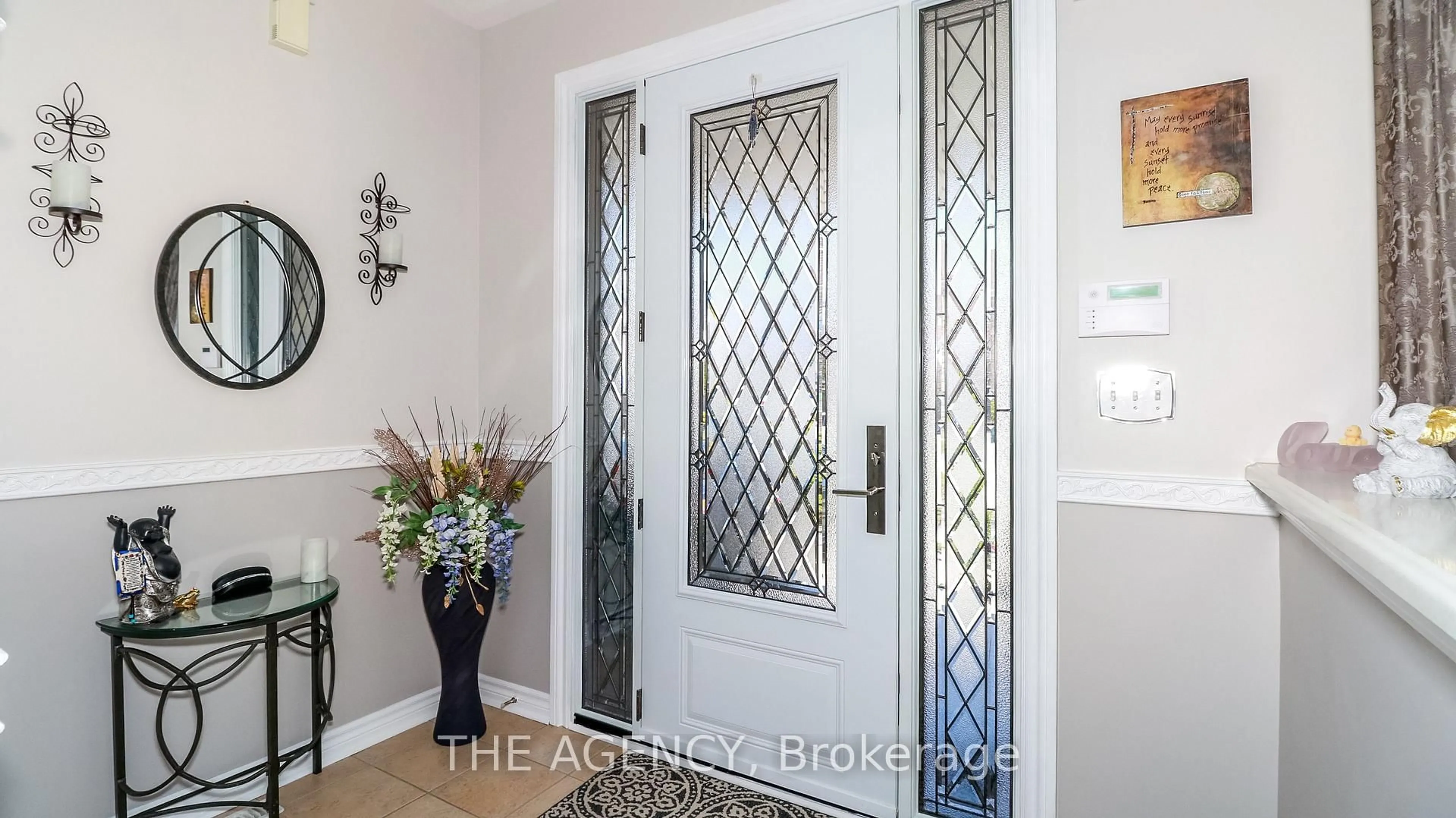Indoor entryway for 26 Regalia Way, Barrie Ontario L4M 7H7