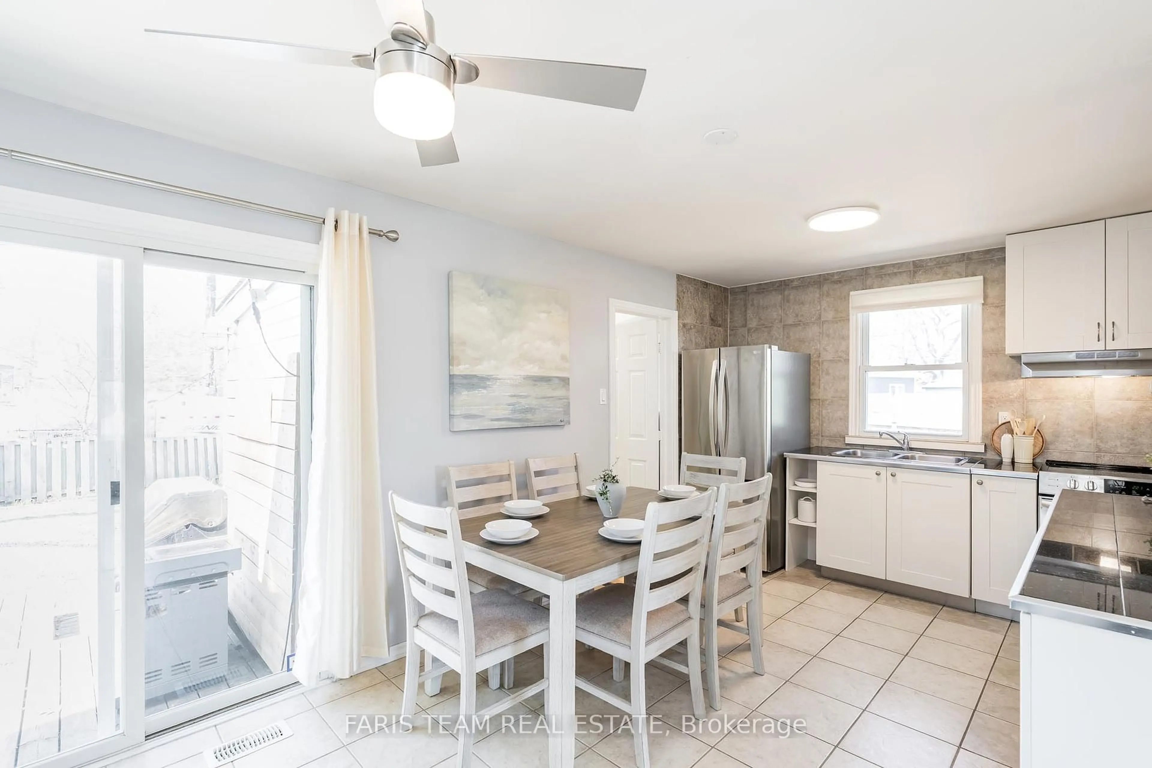 Unknown for 24 Old Mosley St, Wasaga Beach Ontario L9Z 2J8