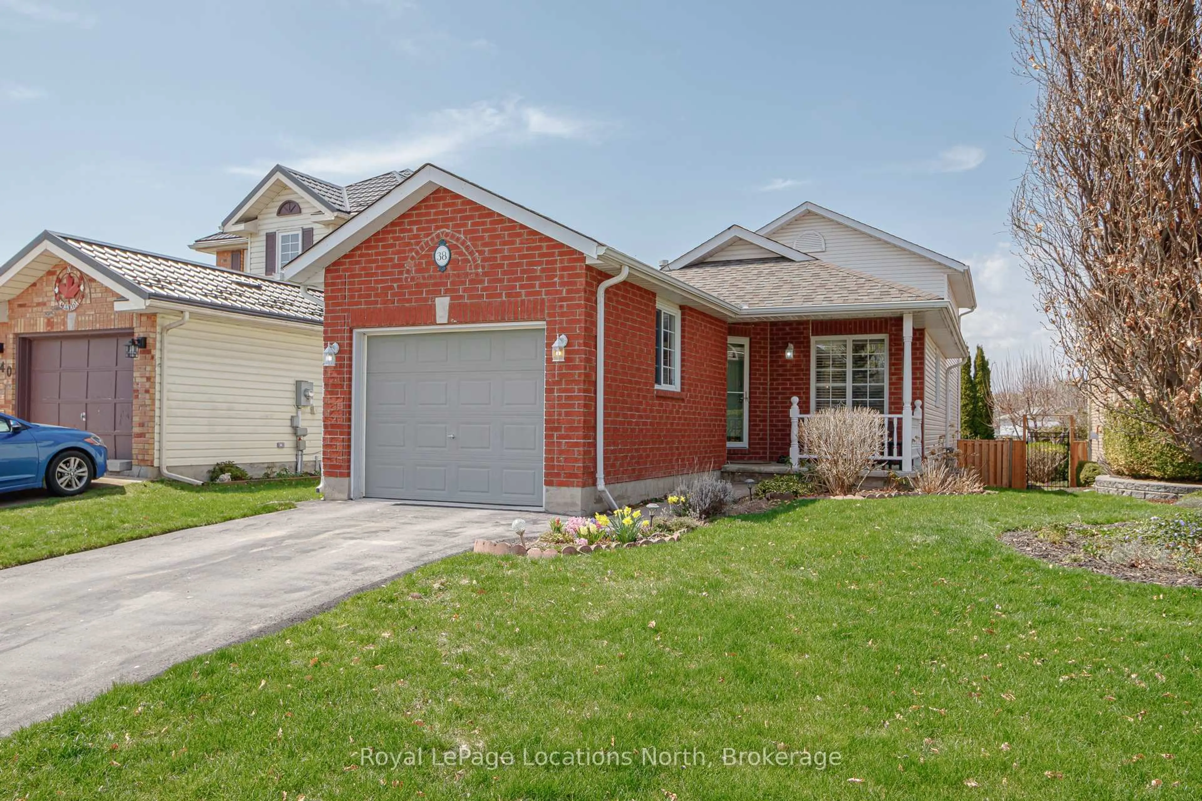 Home with brick exterior material, street for 38 Bush St, Collingwood Ontario L9Y 4T1