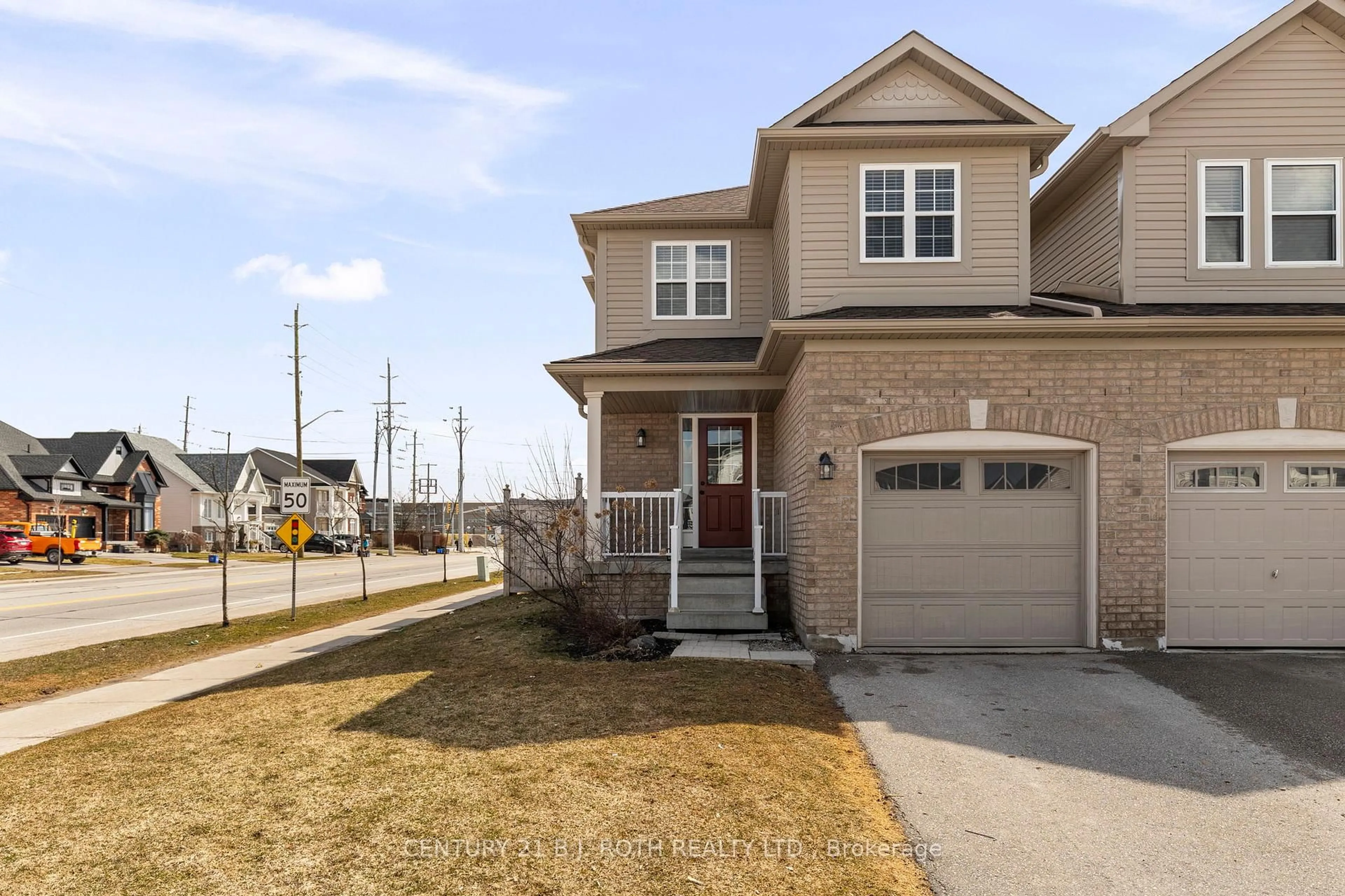Home with brick exterior material, street for 114 Majesty Blvd, Barrie Ontario L4M 0E5