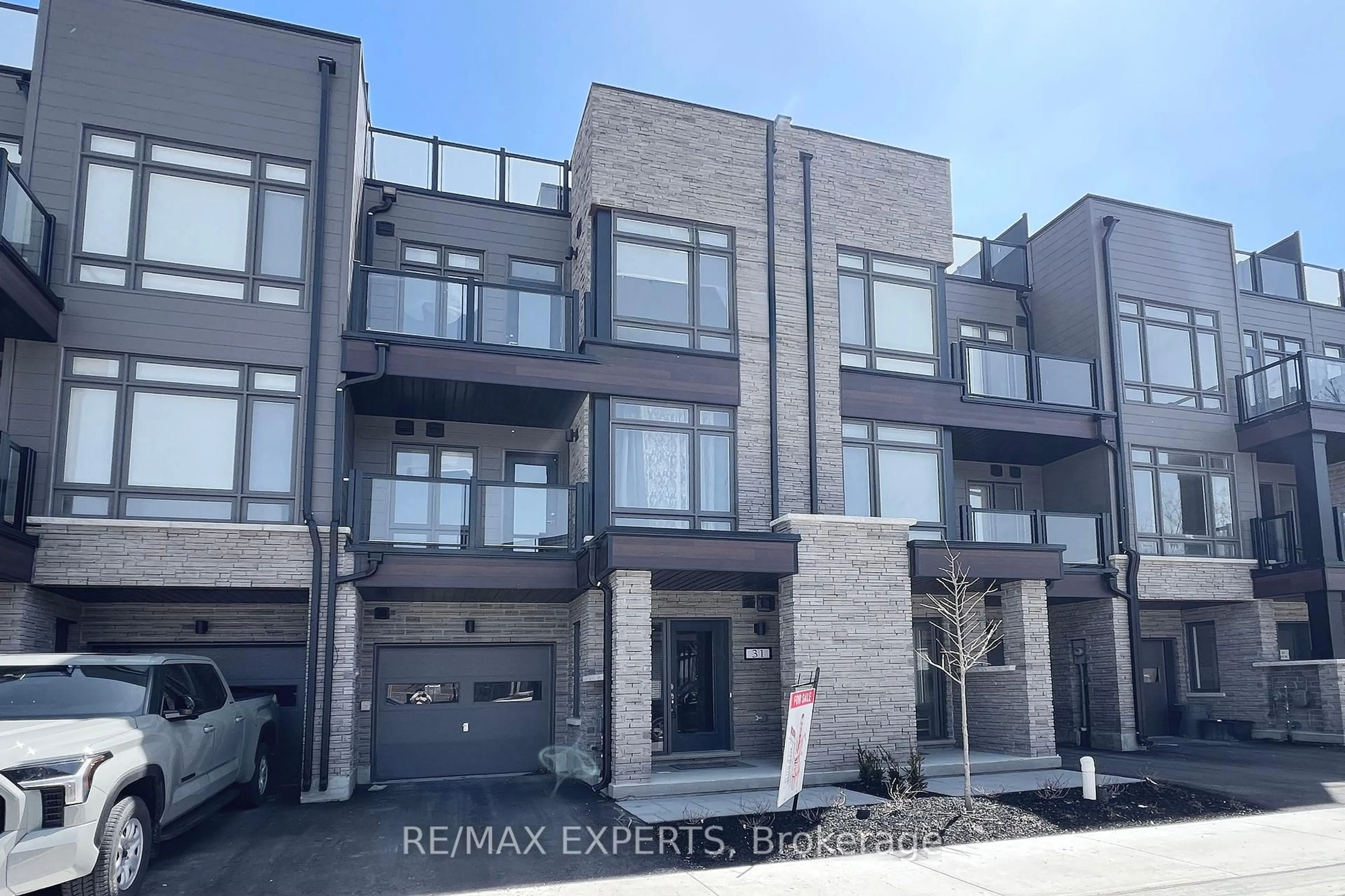 Unknown for 31 Wyn Wood Lane, Orillia Ontario L3V 8P7