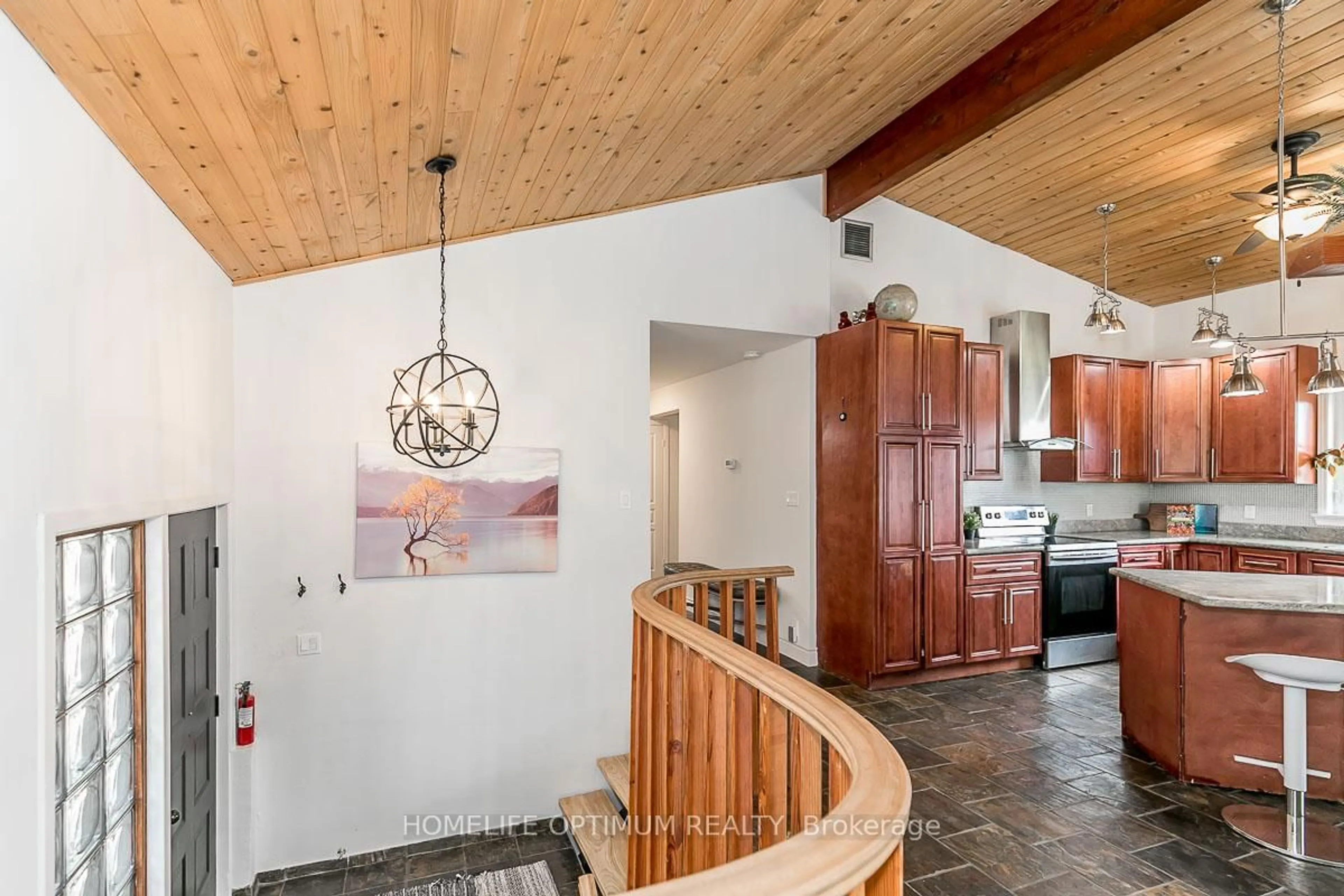 Indoor entryway for 4328 Line 8 N/A, Oro-Medonte Ontario L0K 1E0