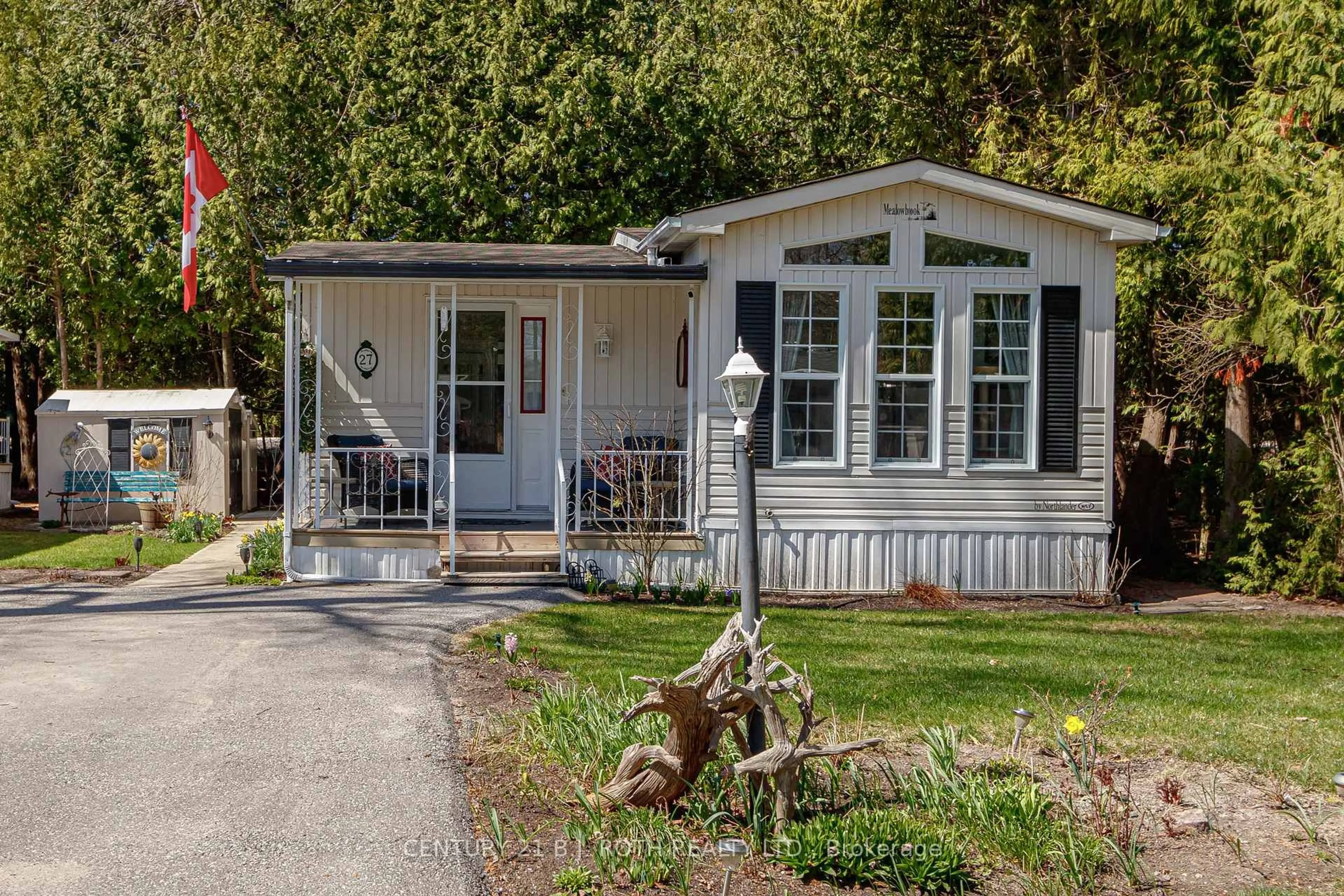 Unknown for 27 The Boardwalk N/A, Wasaga Beach Ontario L9Z 3A8