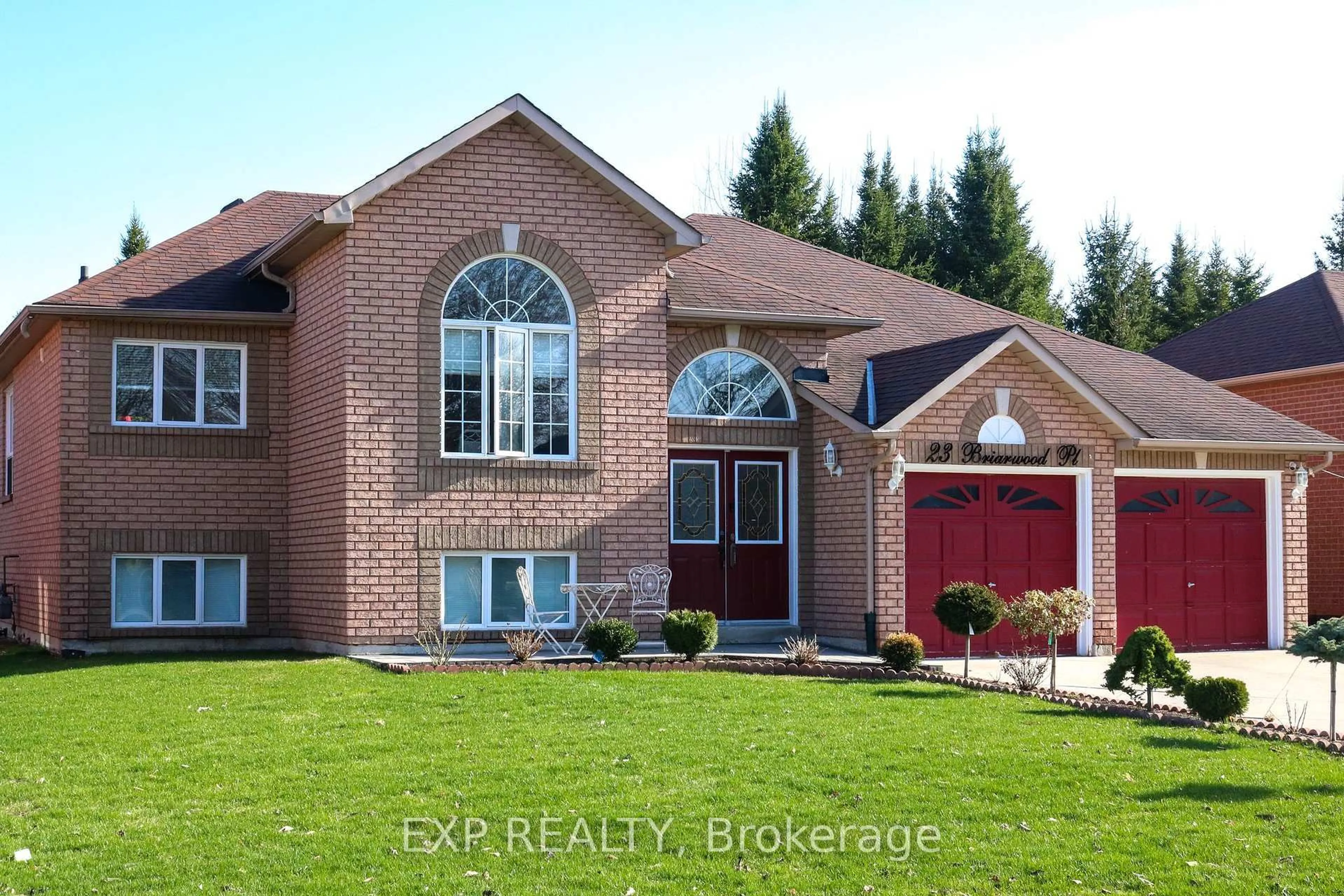 Home with brick exterior material, street for 23 Briarwood Pl, Wasaga Beach Ontario L9Z 2N9