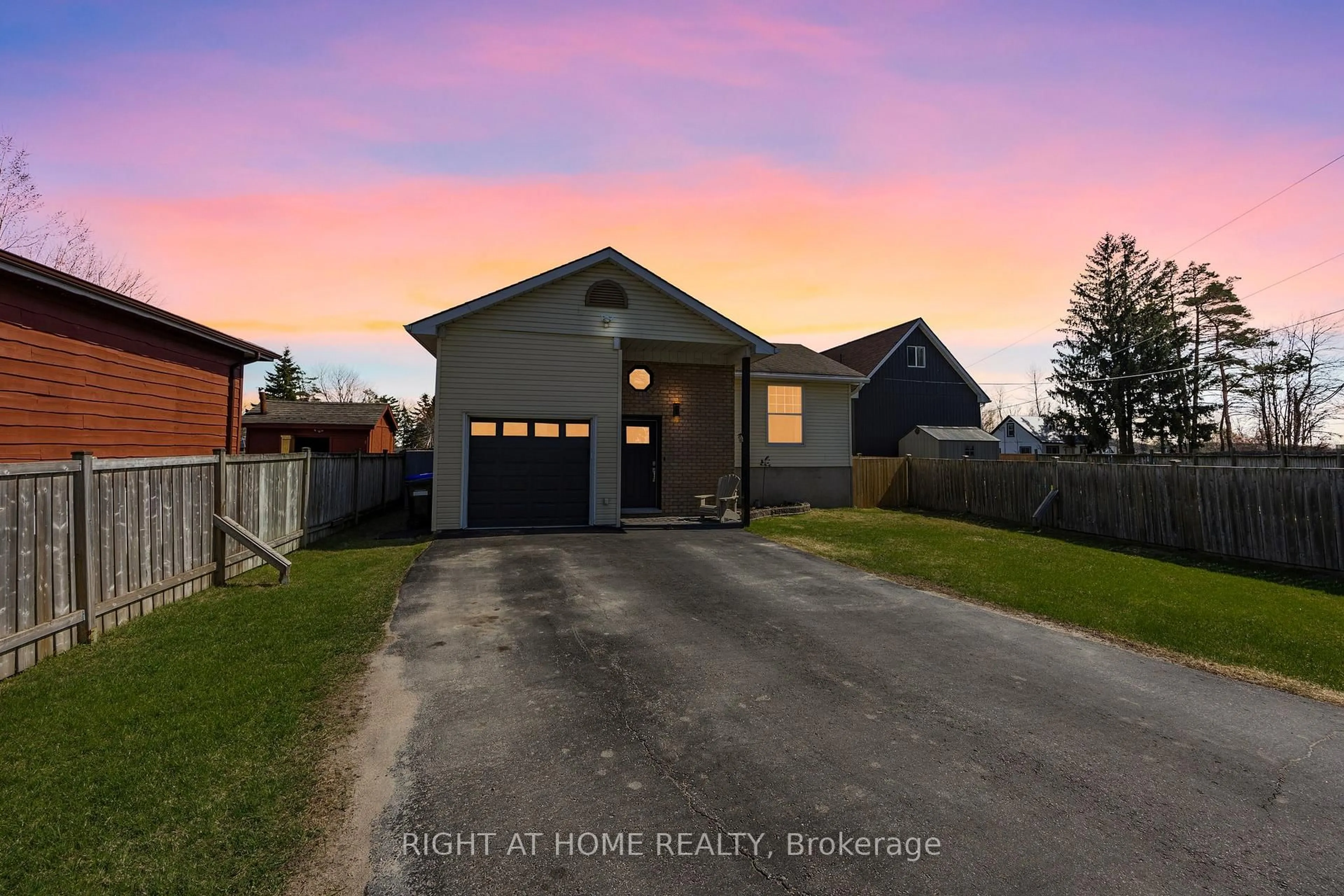 Unknown for 9205 11 Highway, Severn Ontario L3V 0Y8