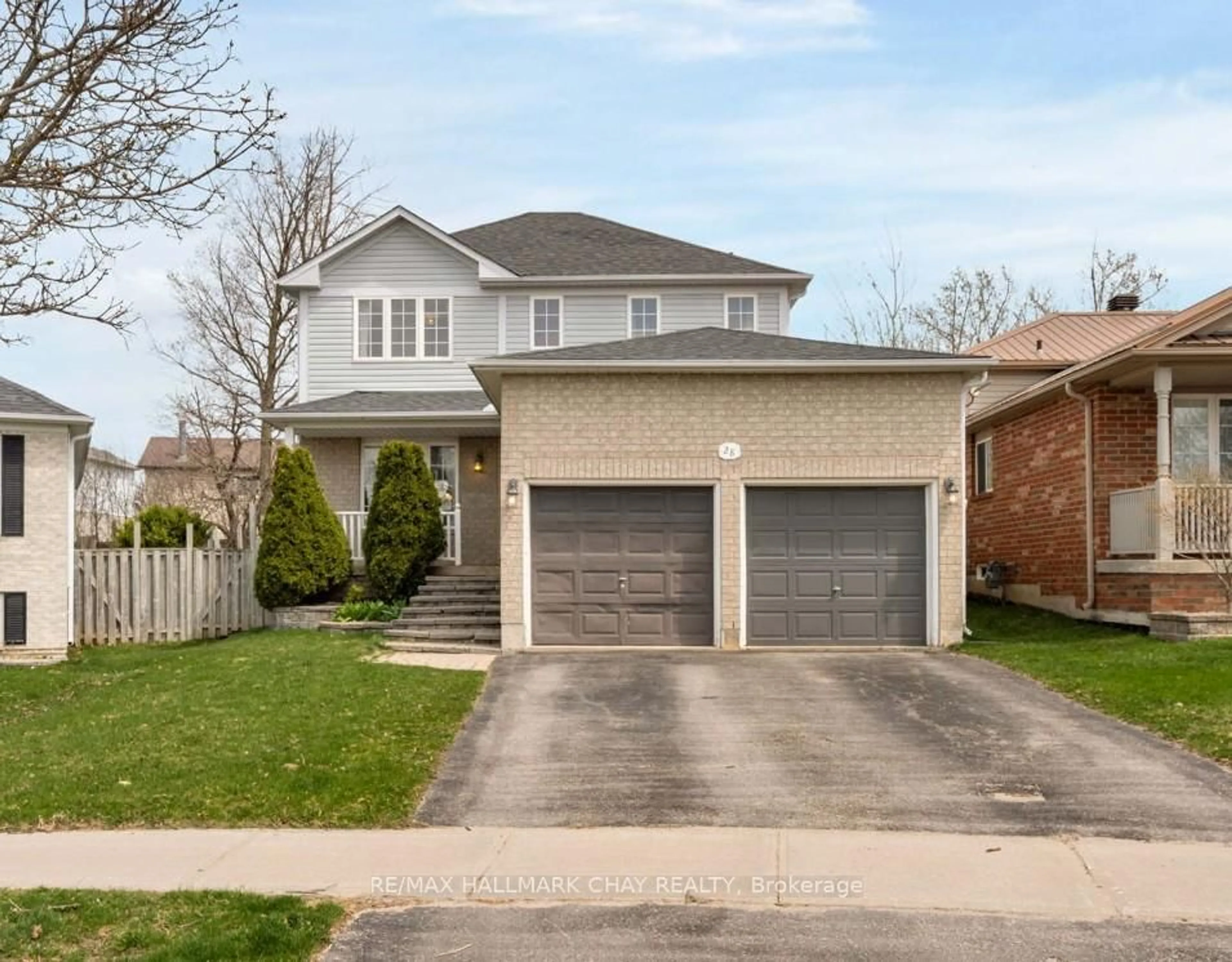 Home with brick exterior material, street for 28 Draper Cres, Barrie Ontario L4N 6B1