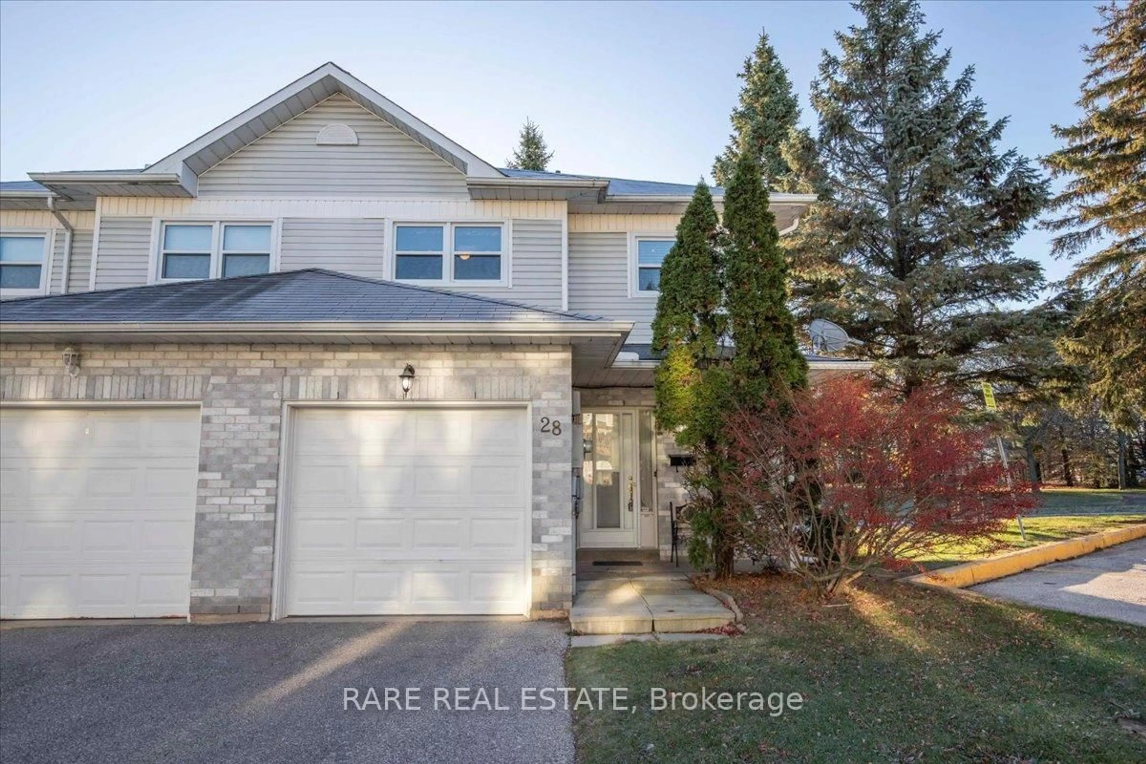 A pic from outside/outdoor area/front of a property/back of a property/a pic from drone, water/lake/river/ocean view for 120 D'ambrosio Dr #28, Barrie Ontario L4N 7W3