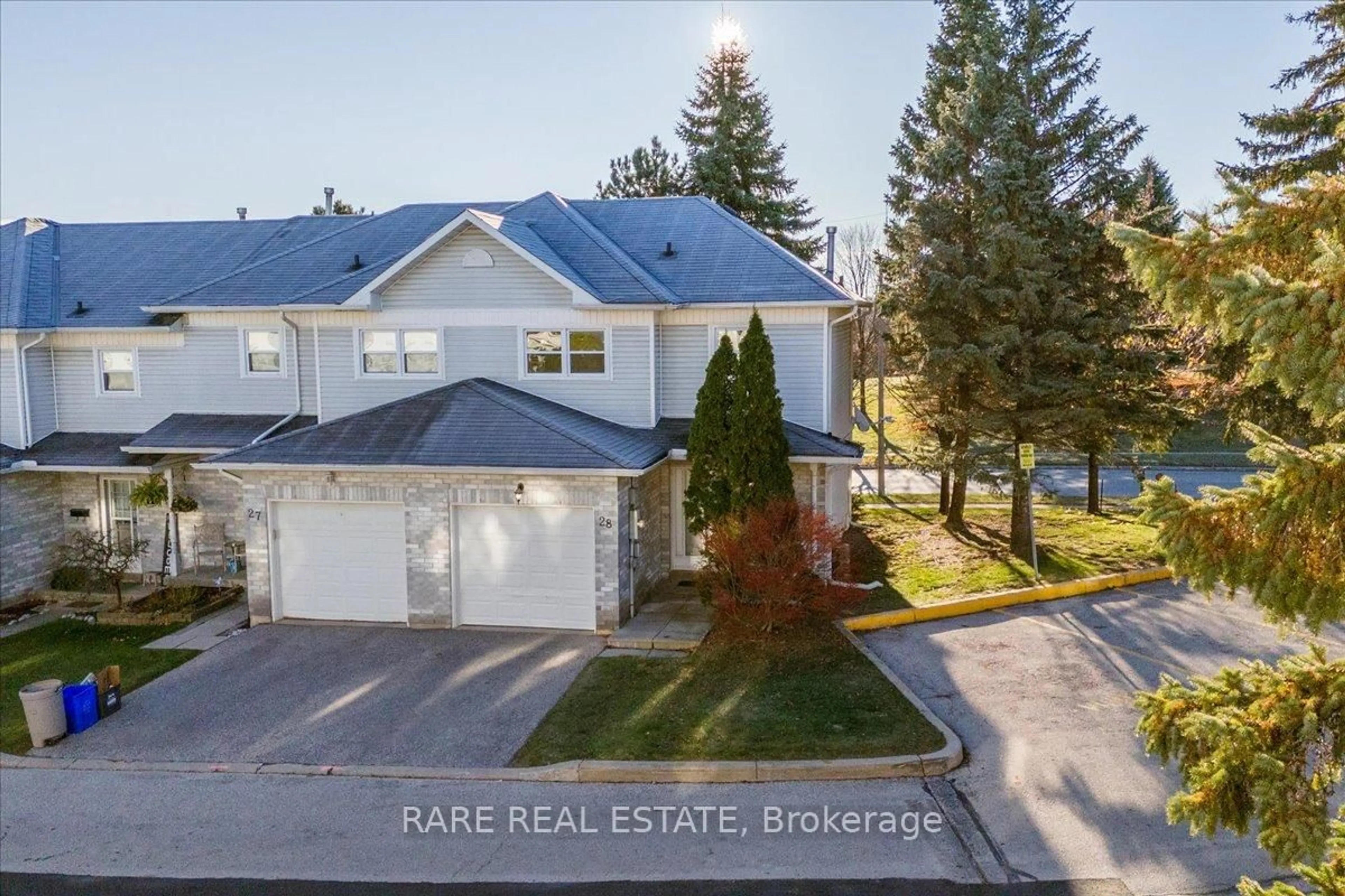 A pic from outside/outdoor area/front of a property/back of a property/a pic from drone, water/lake/river/ocean view for 120 D'ambrosio Dr #28, Barrie Ontario L4N 7W3